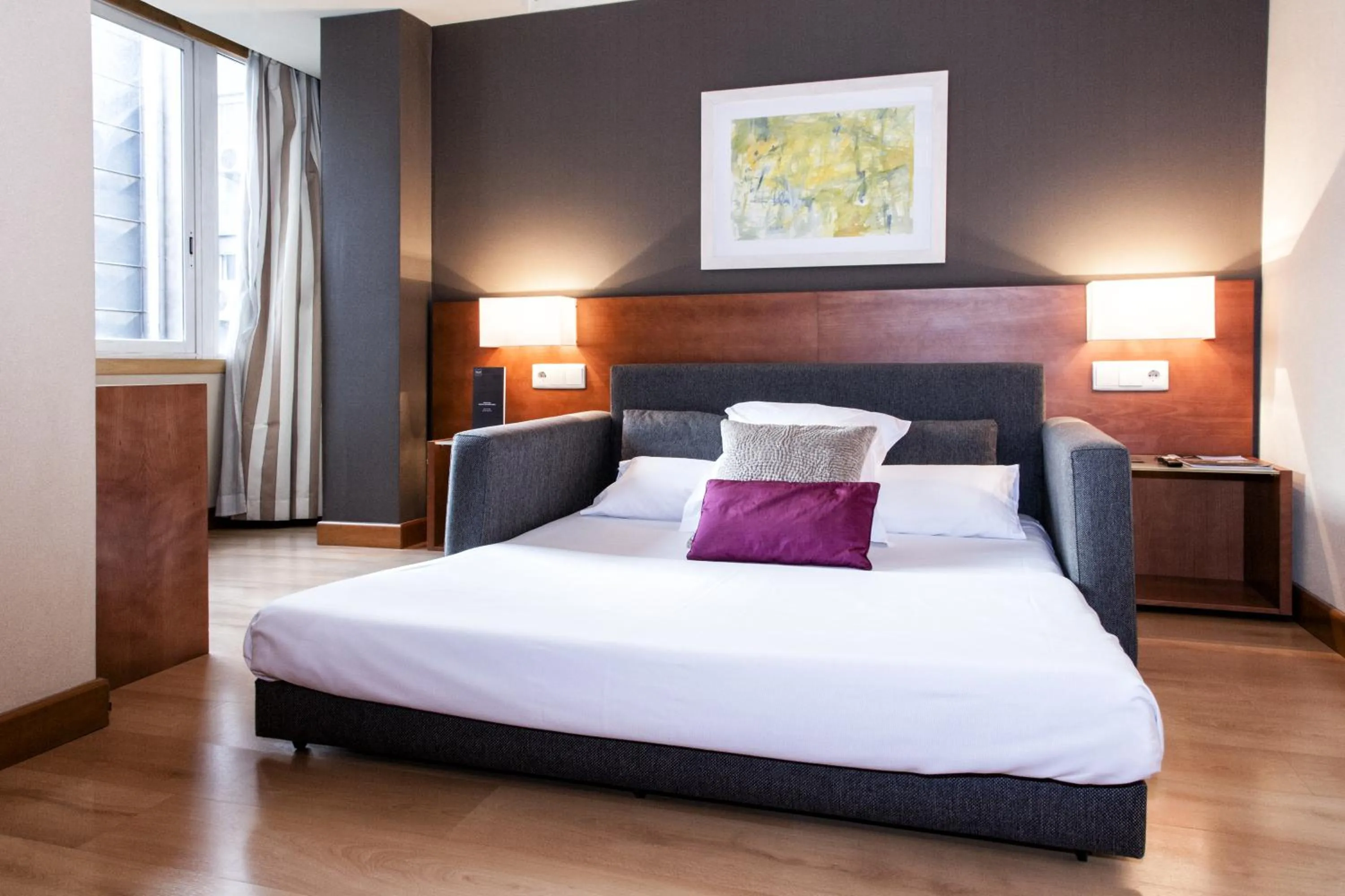 Photo of the whole room in Zenit Don Yo