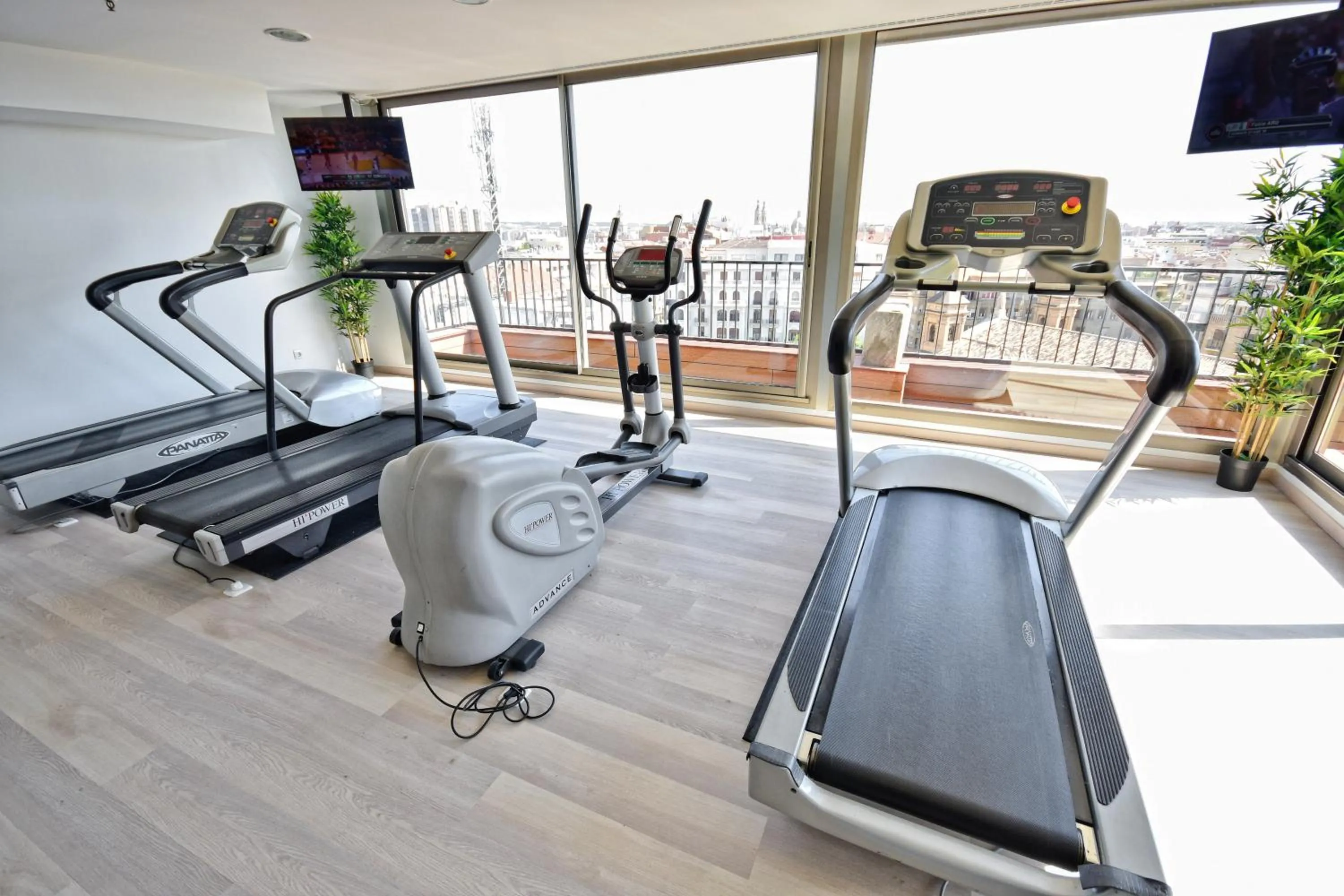 Fitness centre/facilities in Zenit Don Yo