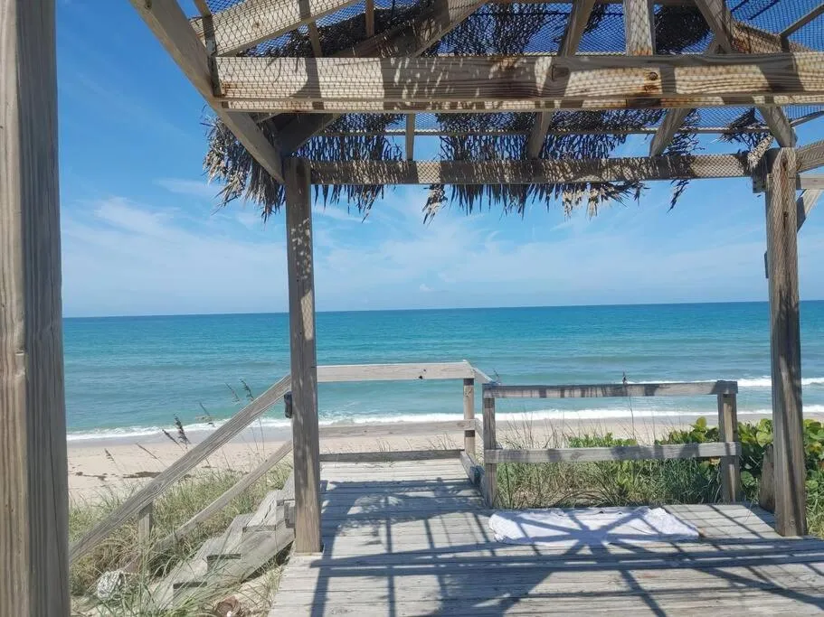 Melbourne Beach Ocean Front house on 1.2 acres