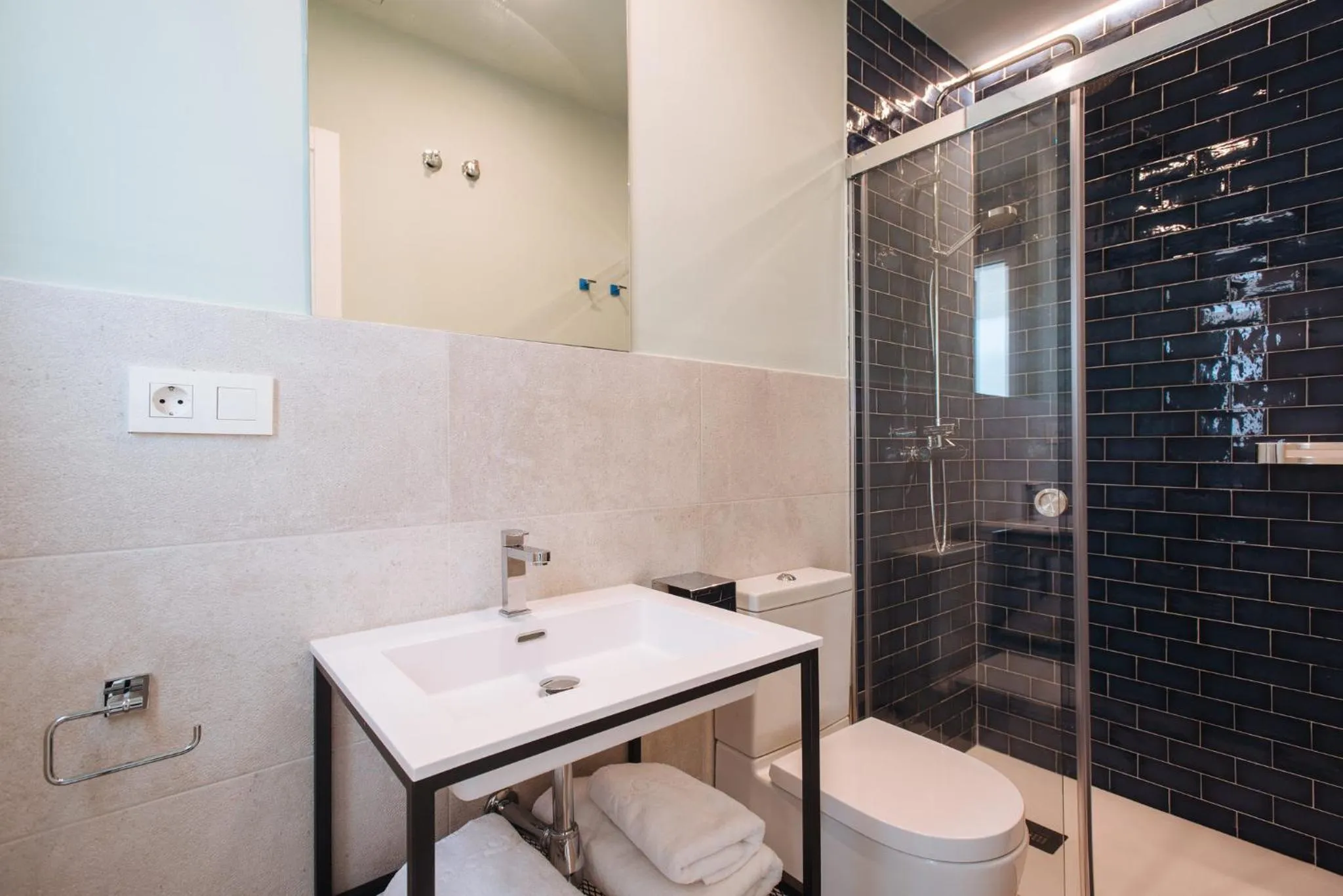 Bathroom in Sercotel Sevilla Guadalquivir Suites