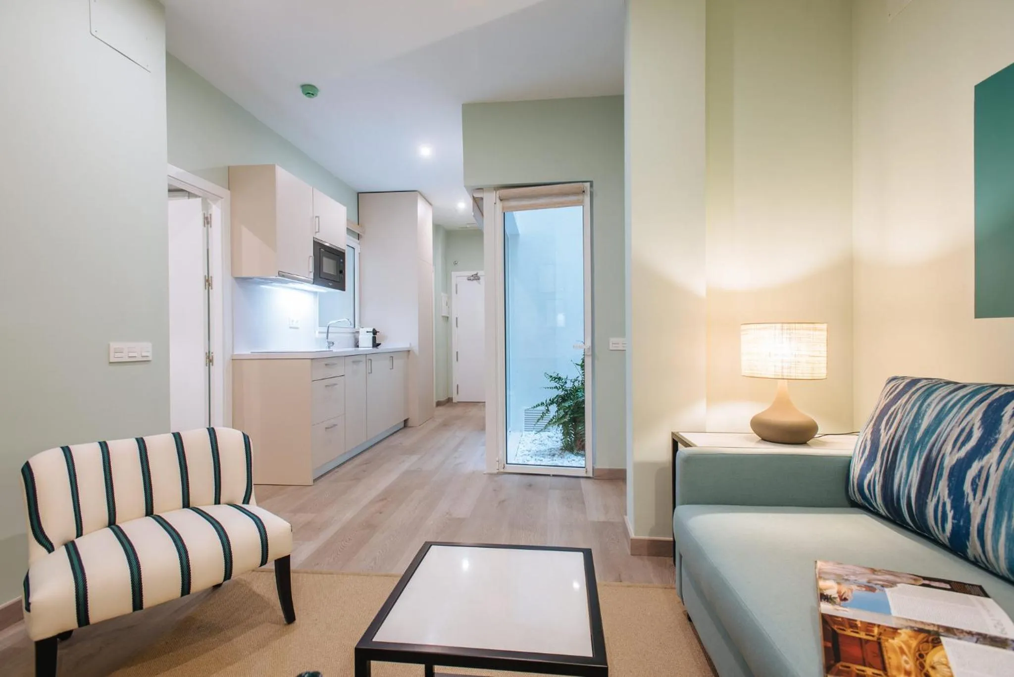 Food and drinks in Sercotel Sevilla Guadalquivir Suites