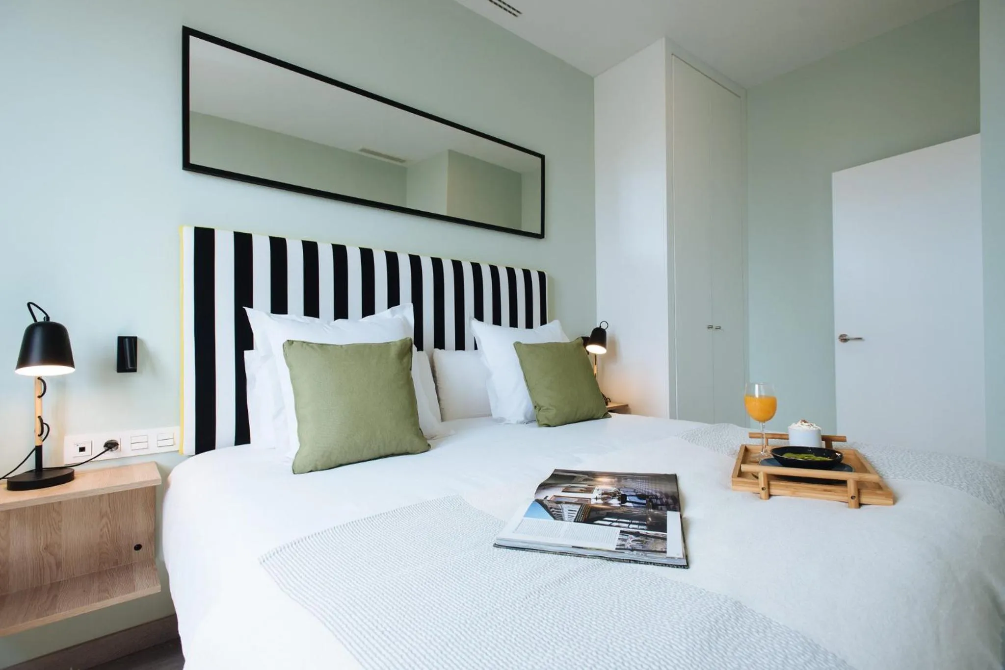 Bedroom, Bed in Sercotel Sevilla Guadalquivir Suites