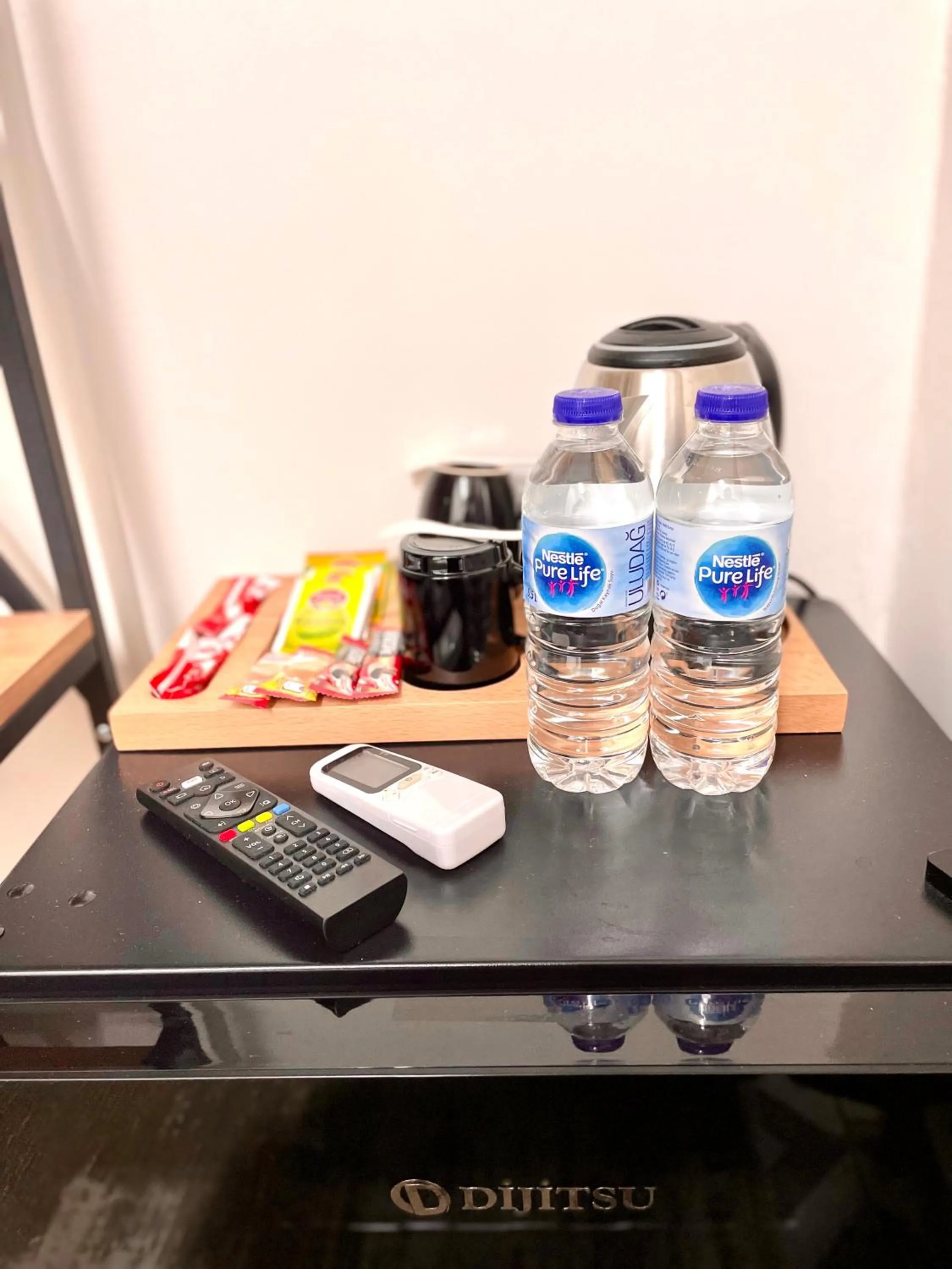 Coffee/tea facilities in Mates Port Hotel