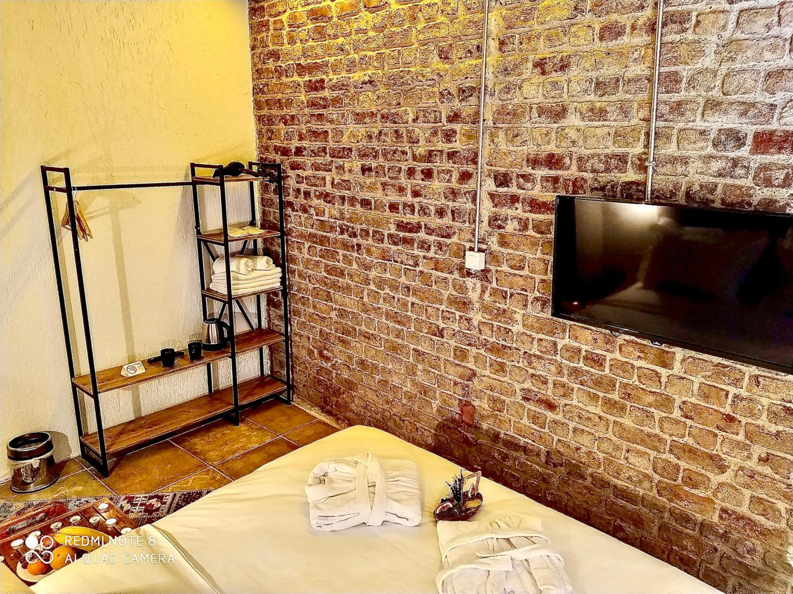 Bed in Mates Port Hotel