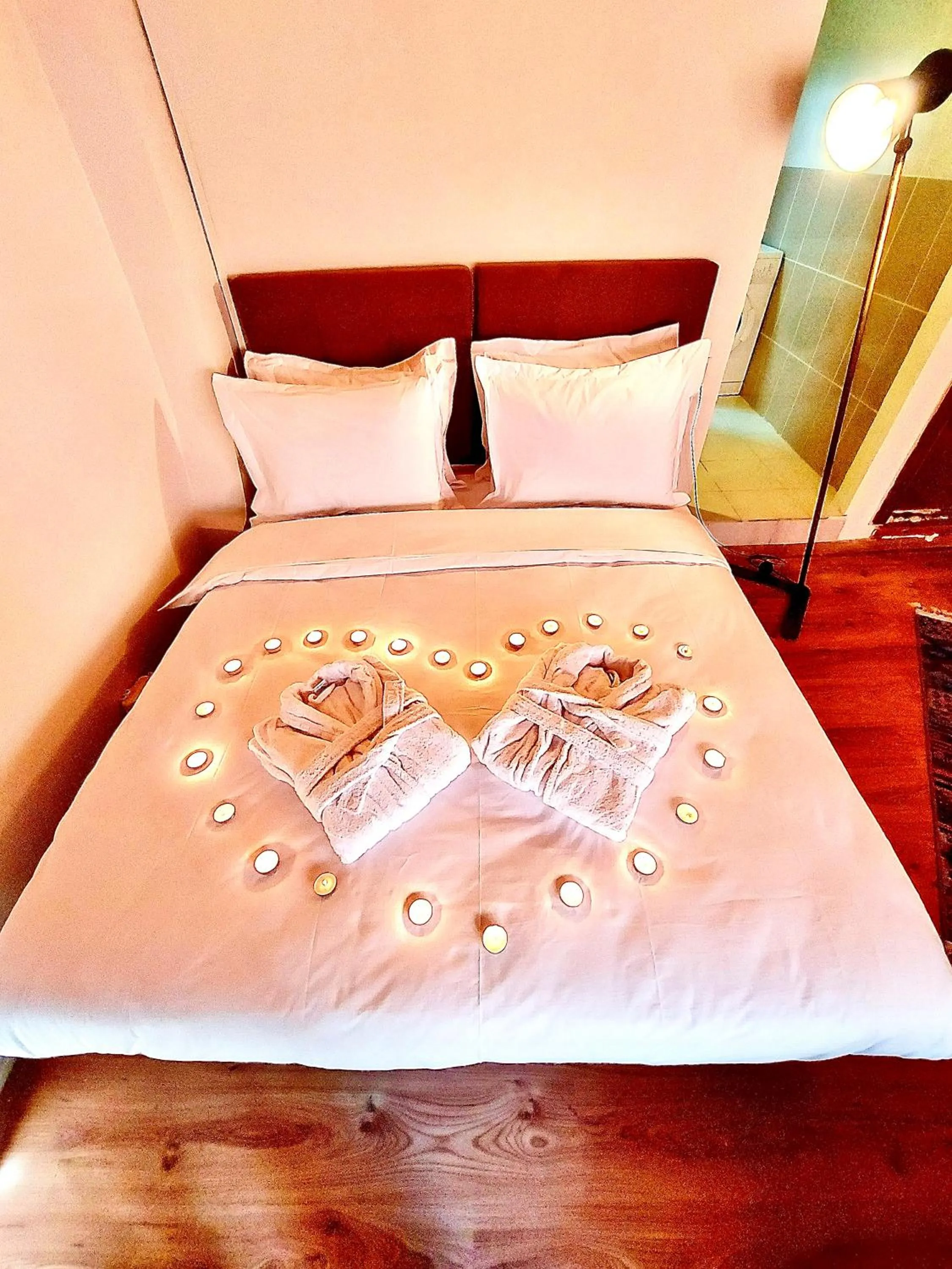 Bed in Mates Port Hotel