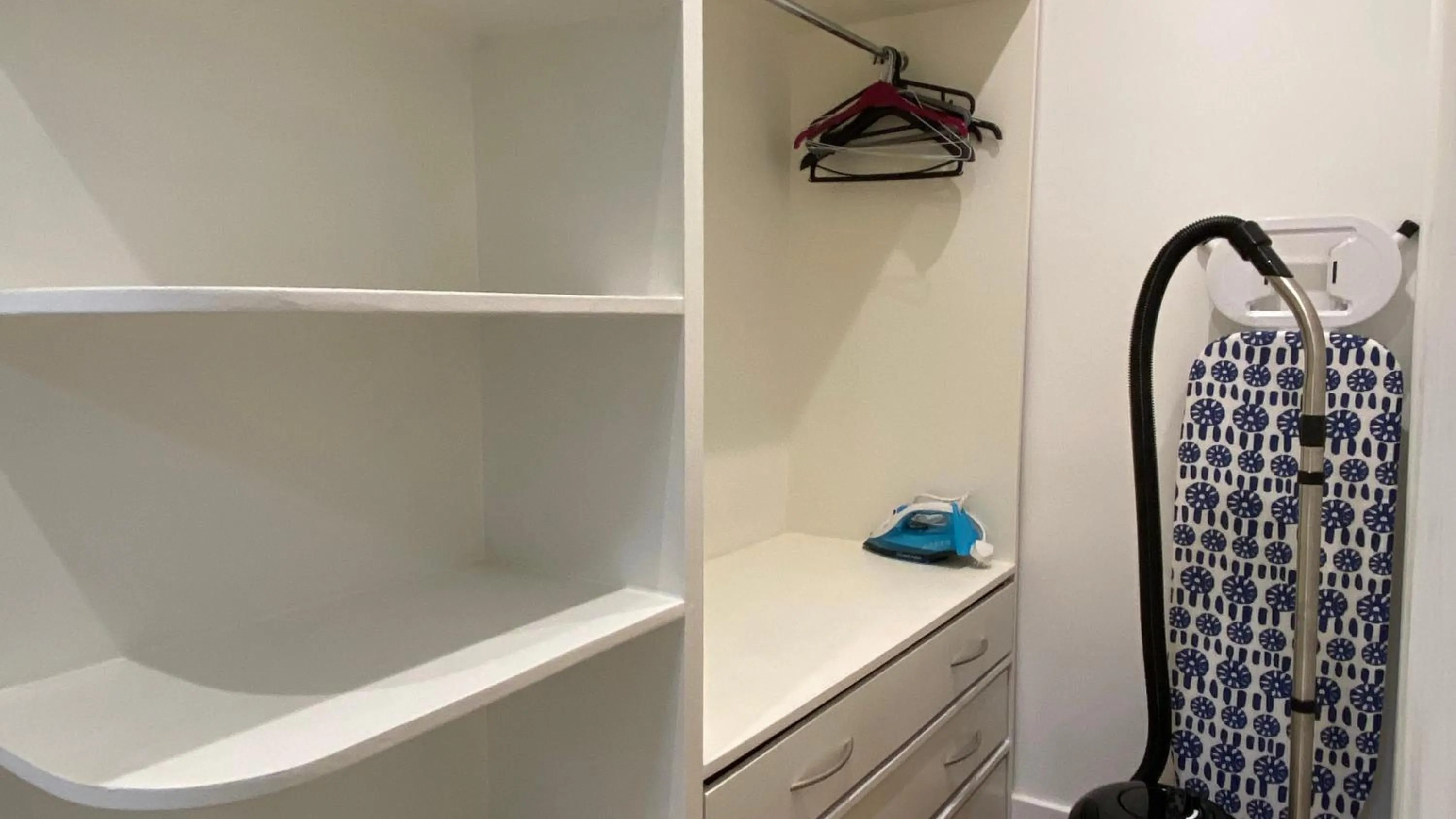 Other in De Parys Penthouse 5 in Bedford