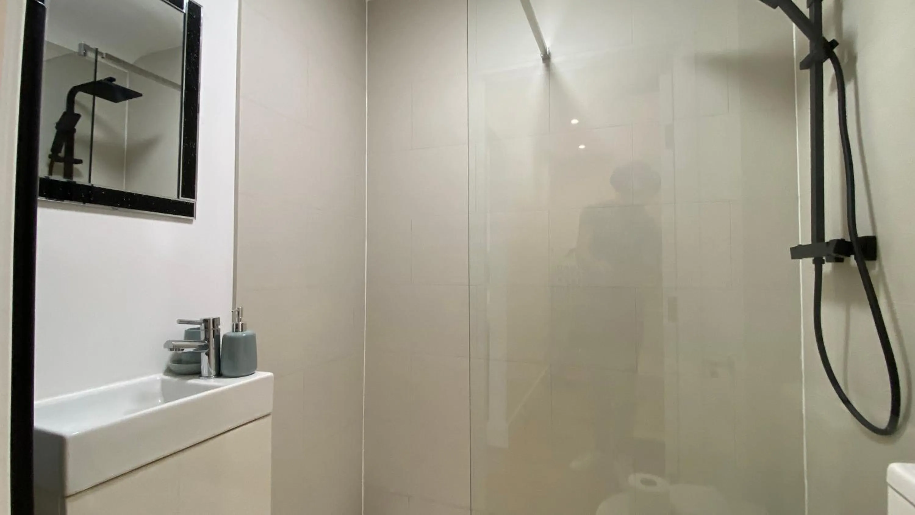 Other in De Parys Penthouse 5 in Bedford