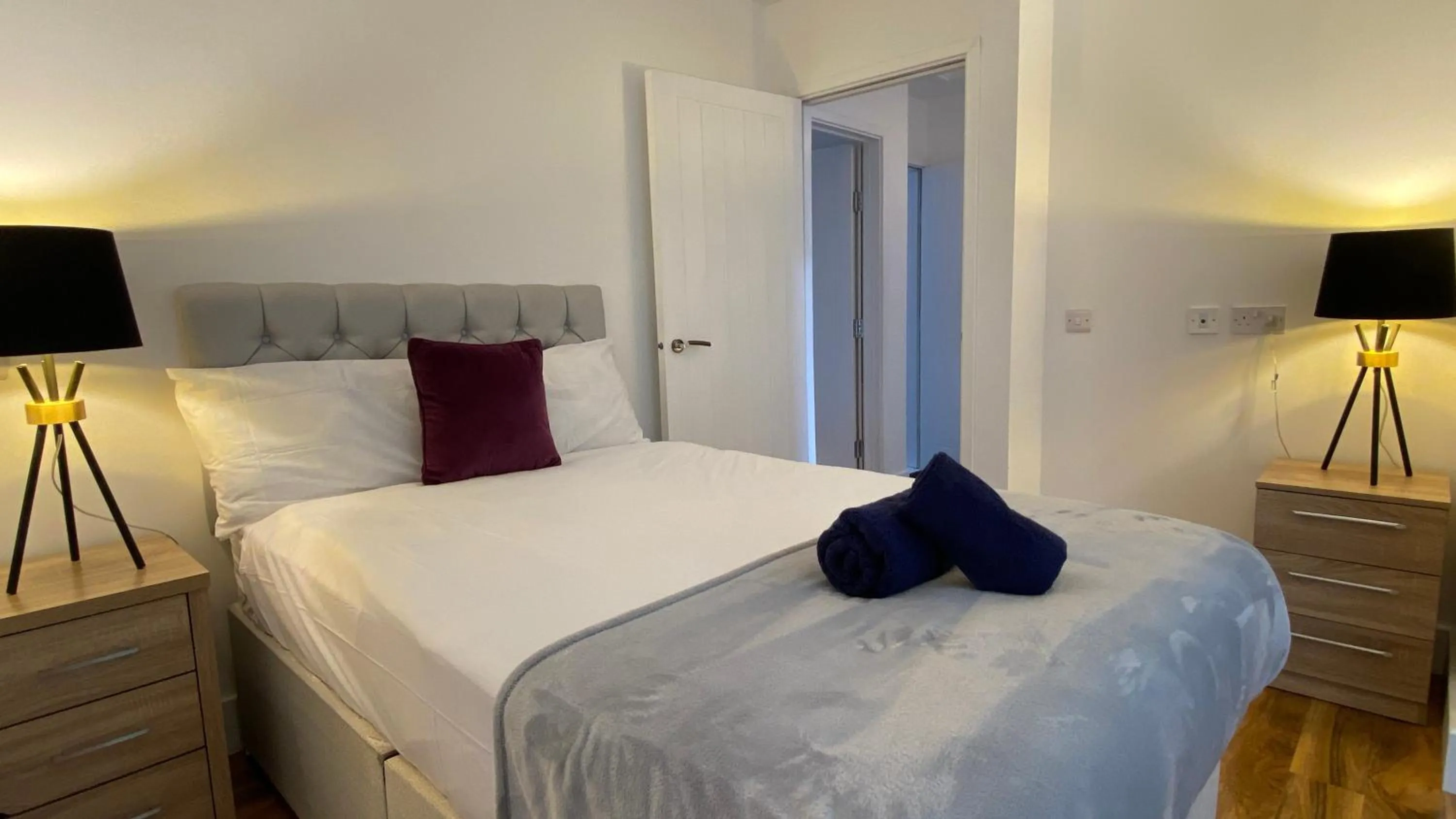 Other, Bed in De Parys Penthouse 5 in Bedford