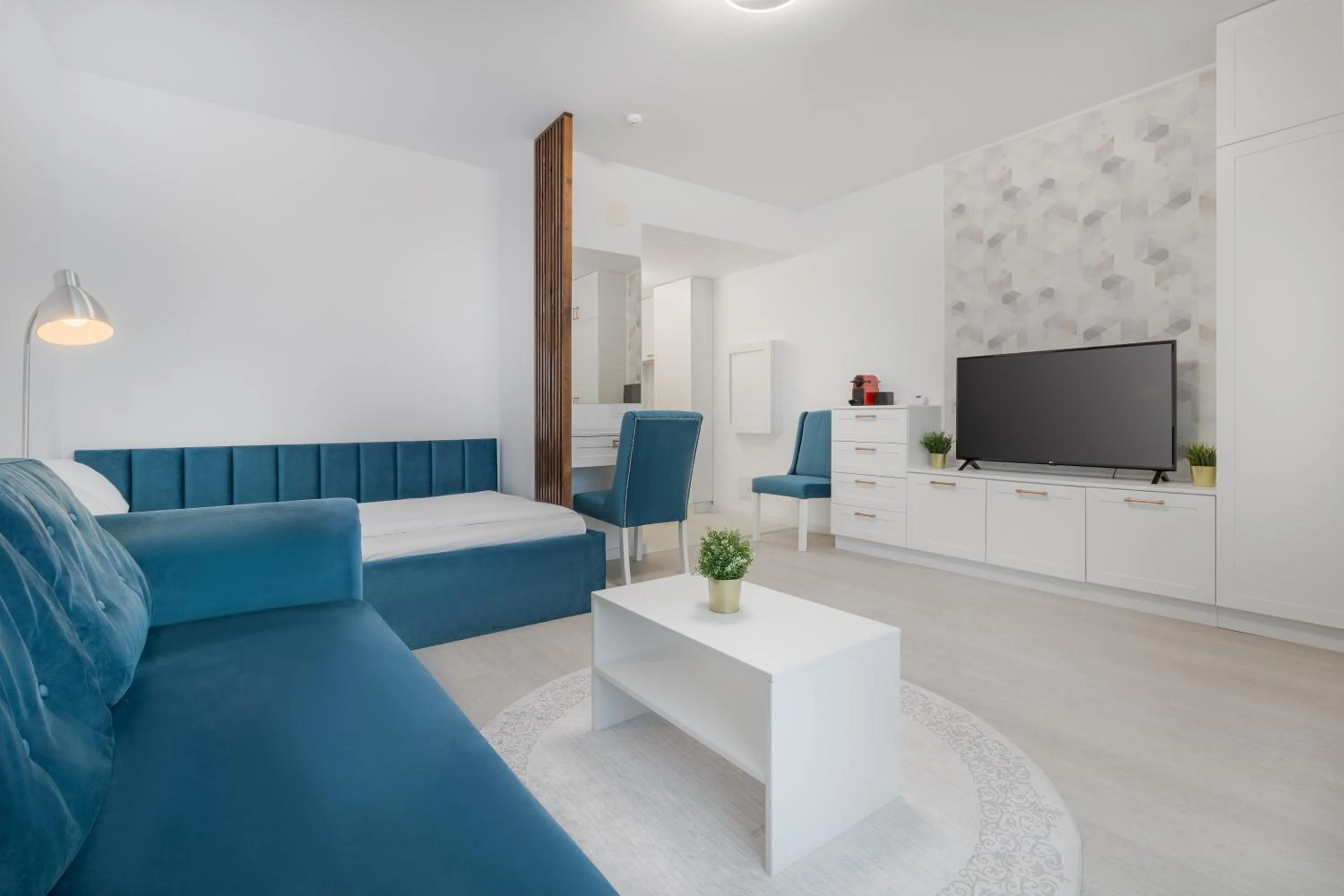 TV and multimedia in Prima by the River