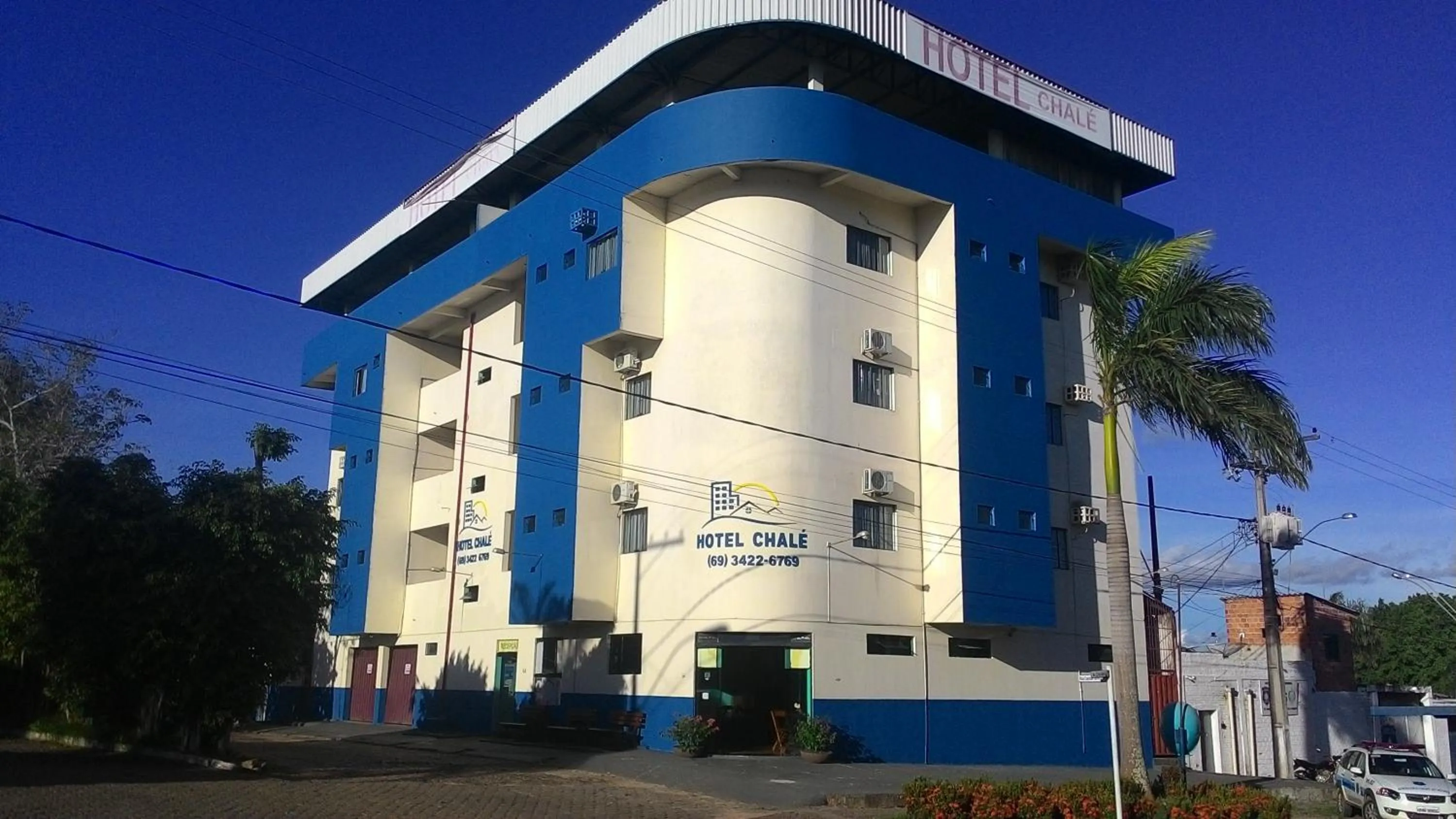 Facade/entrance in Hotel Chalé Ji-Parana
