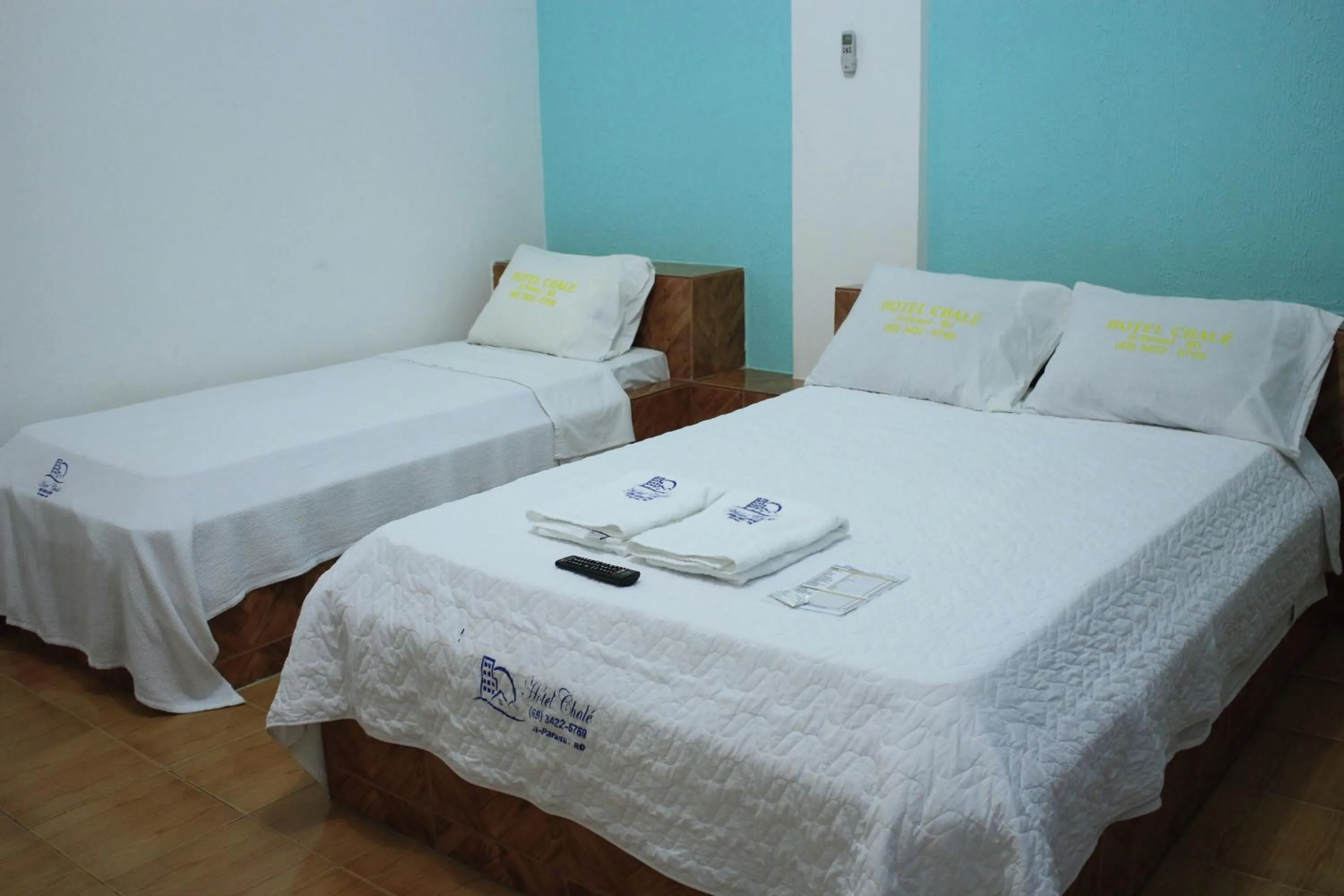 Photo of the whole room, Bed in Hotel Chalé Ji-Parana