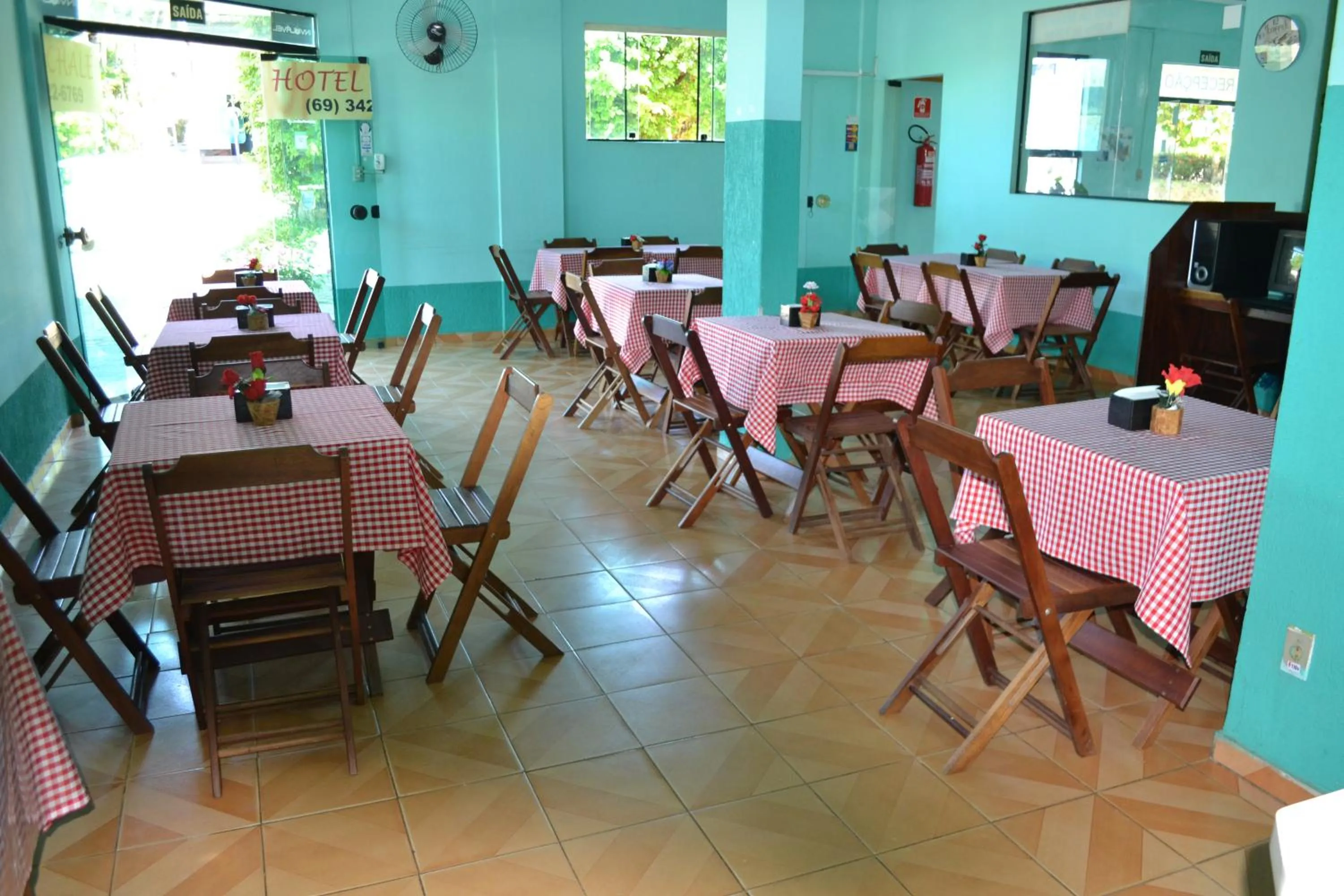 Dining area in Hotel Chalé Ji-Parana