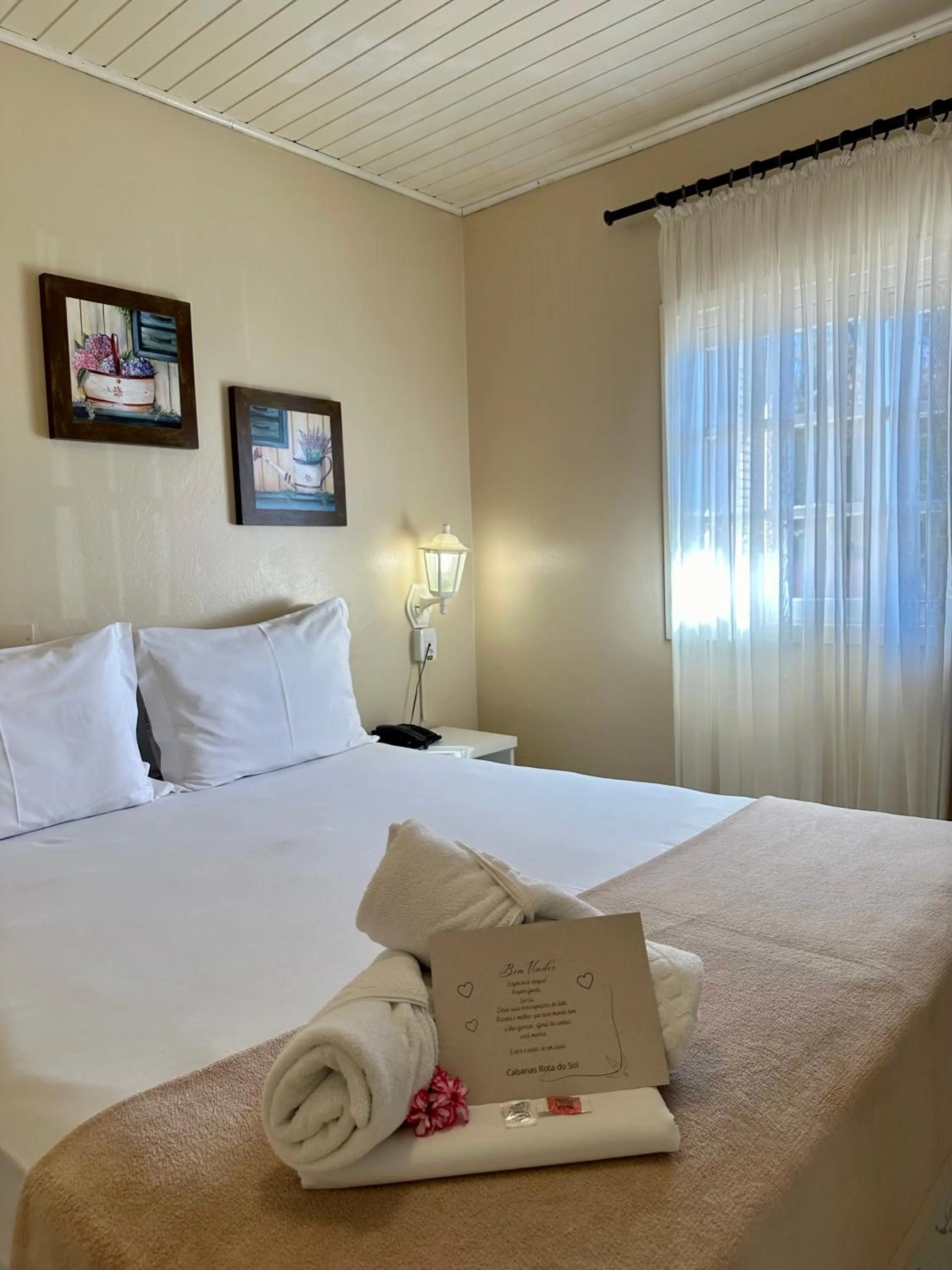 Bedroom, Bed in Pousada Cabanas Rota do Sol