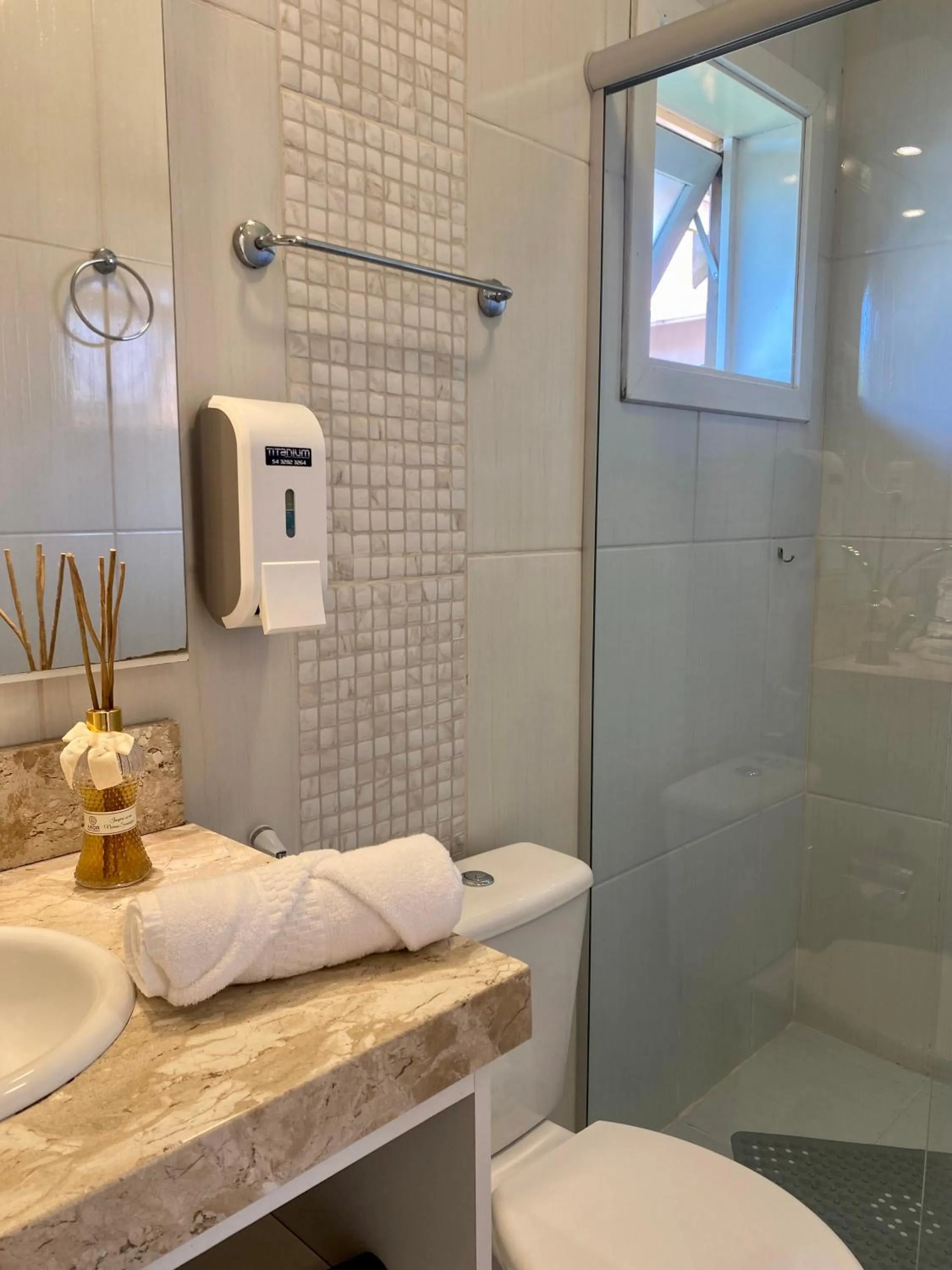 Bathroom in Pousada Cabanas Rota do Sol