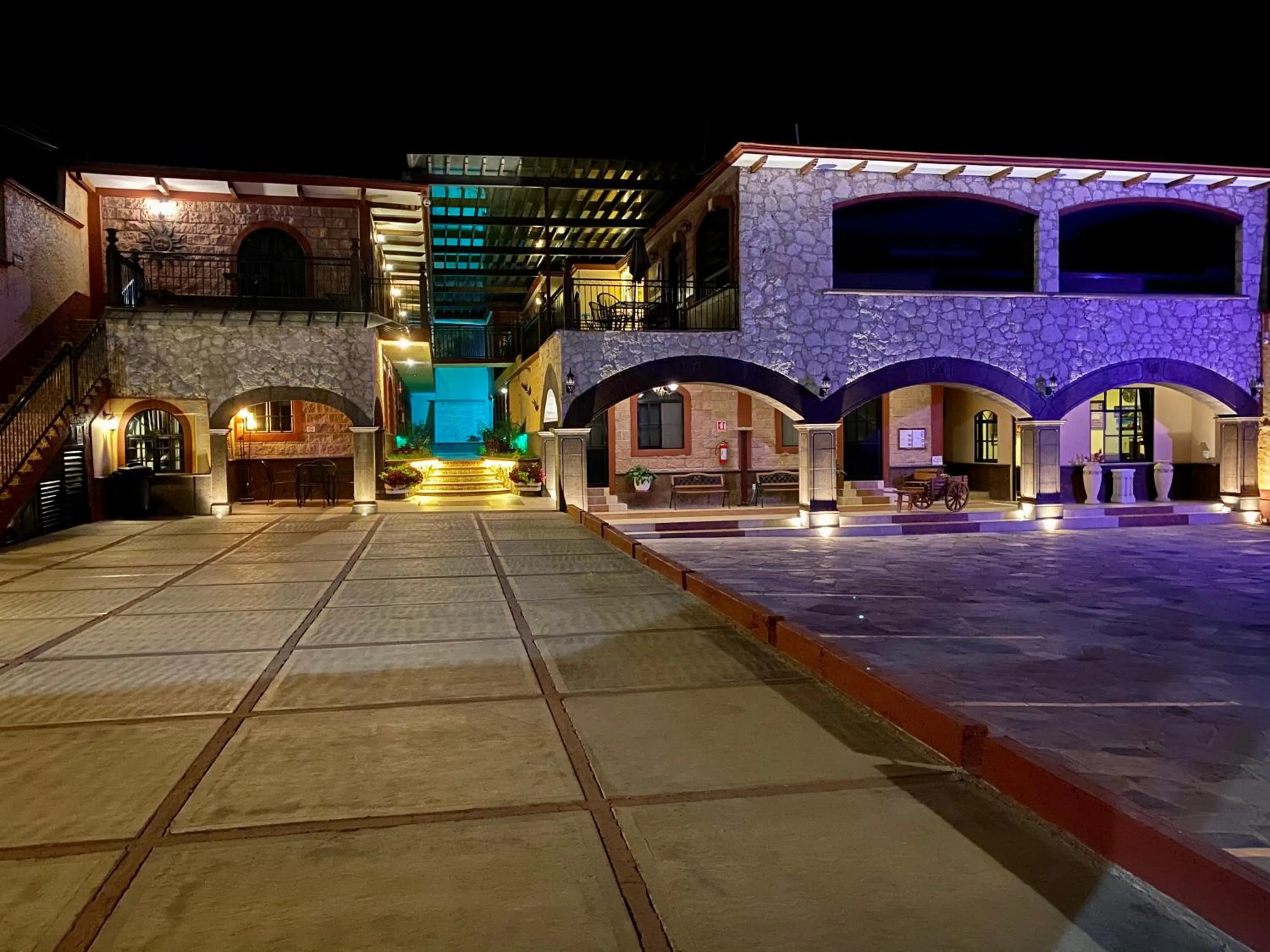 Night in Hotel Villa Bernal