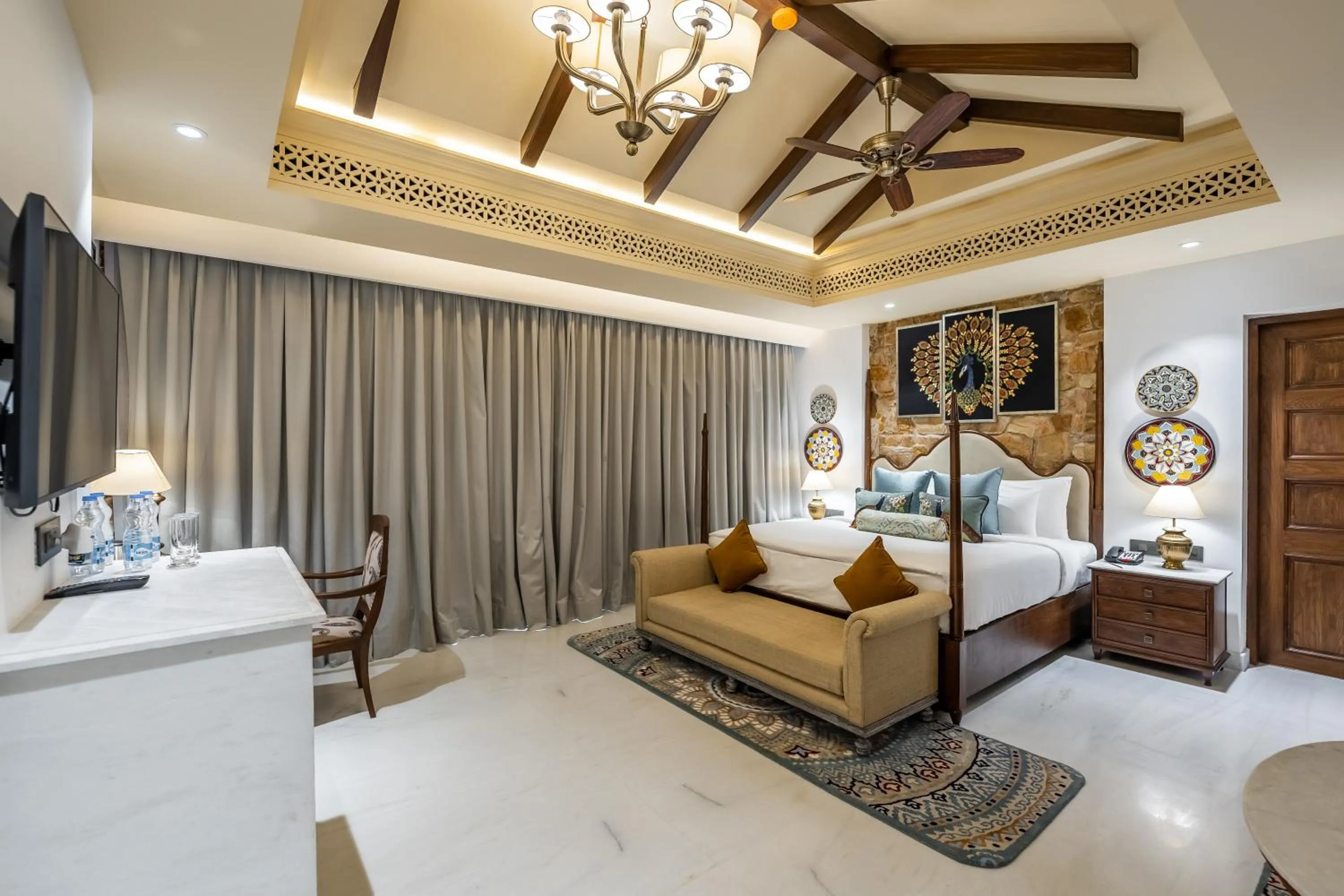 Bedroom, Bed in Juna Mahal Jungle Resort Ranthambore