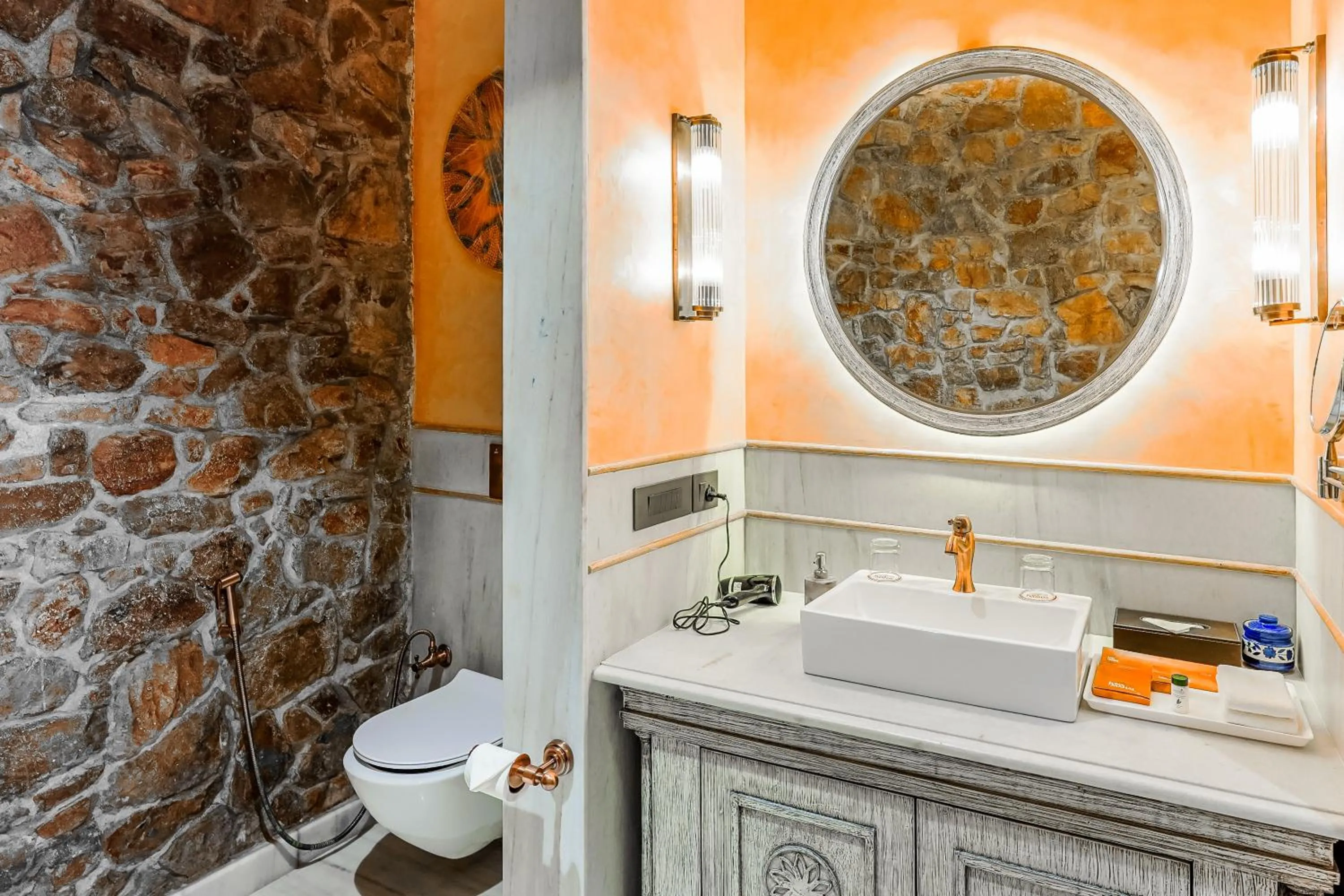 Bathroom in Juna Mahal Jungle Resort Ranthambore