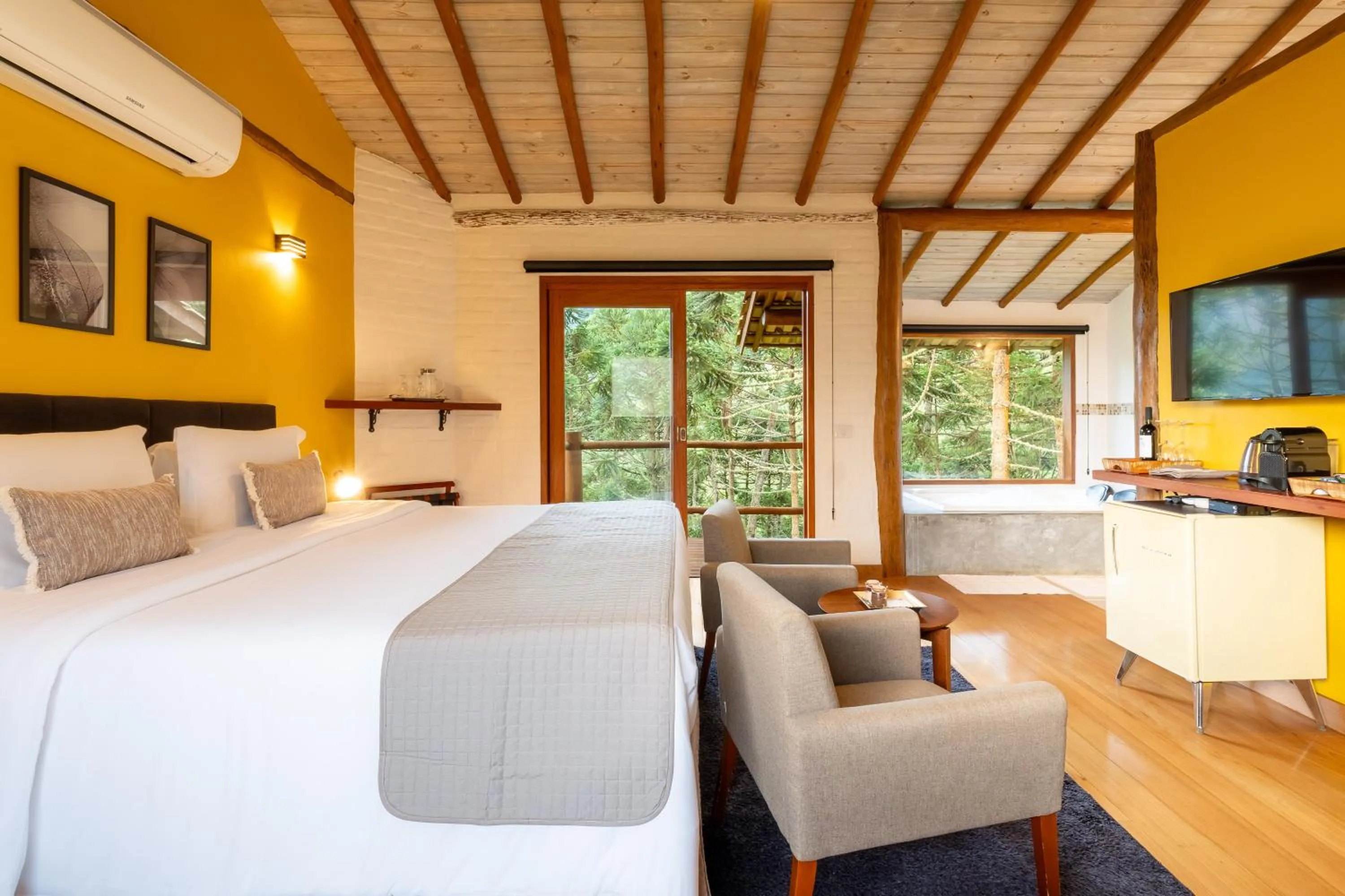 Bedroom, Bed in Pousada Casa Campestre