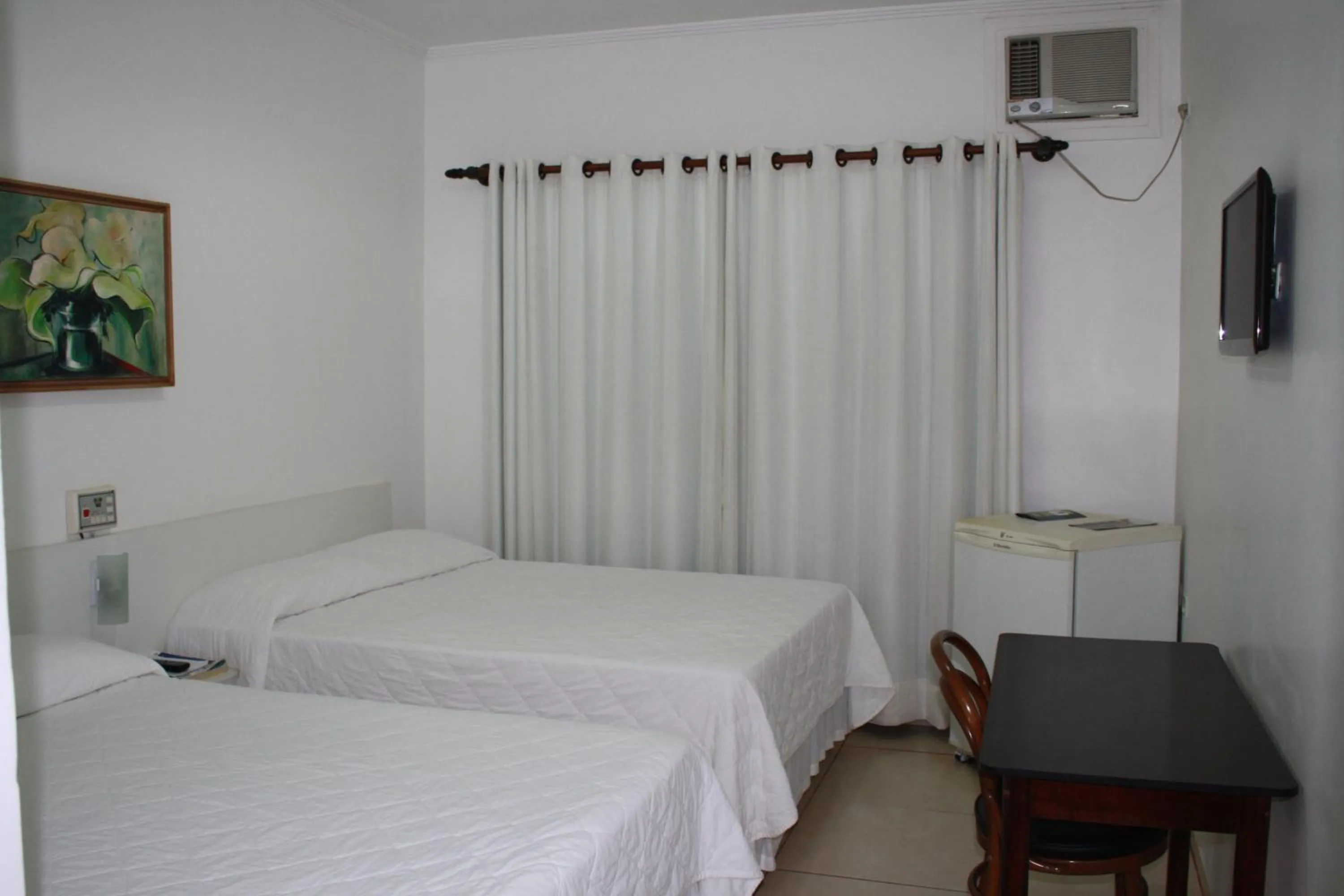 Photo of the whole room, Bed in Hotel Pousada Ourinhos
