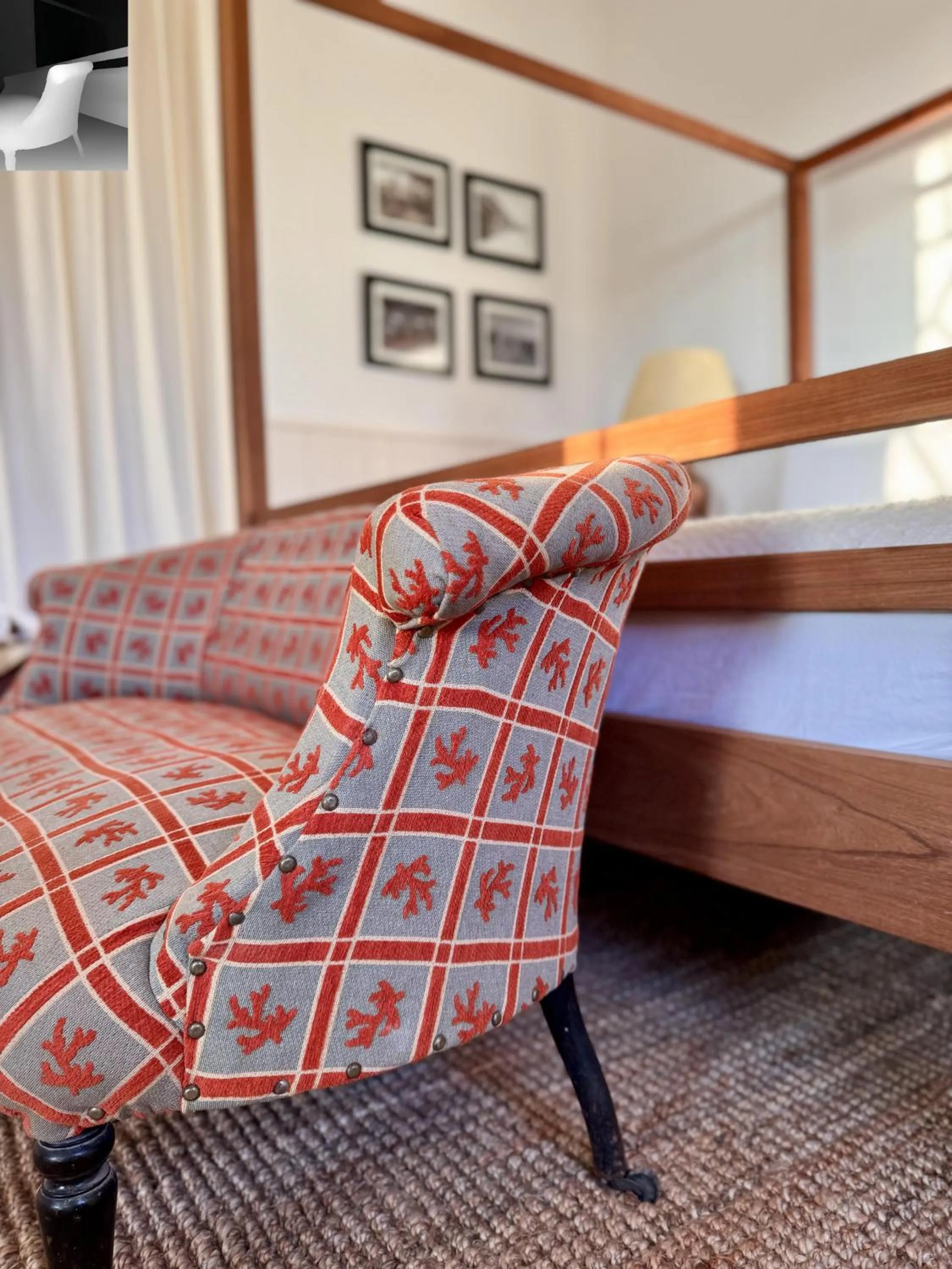 Seating area, Bed in Narbona Wine Lodge