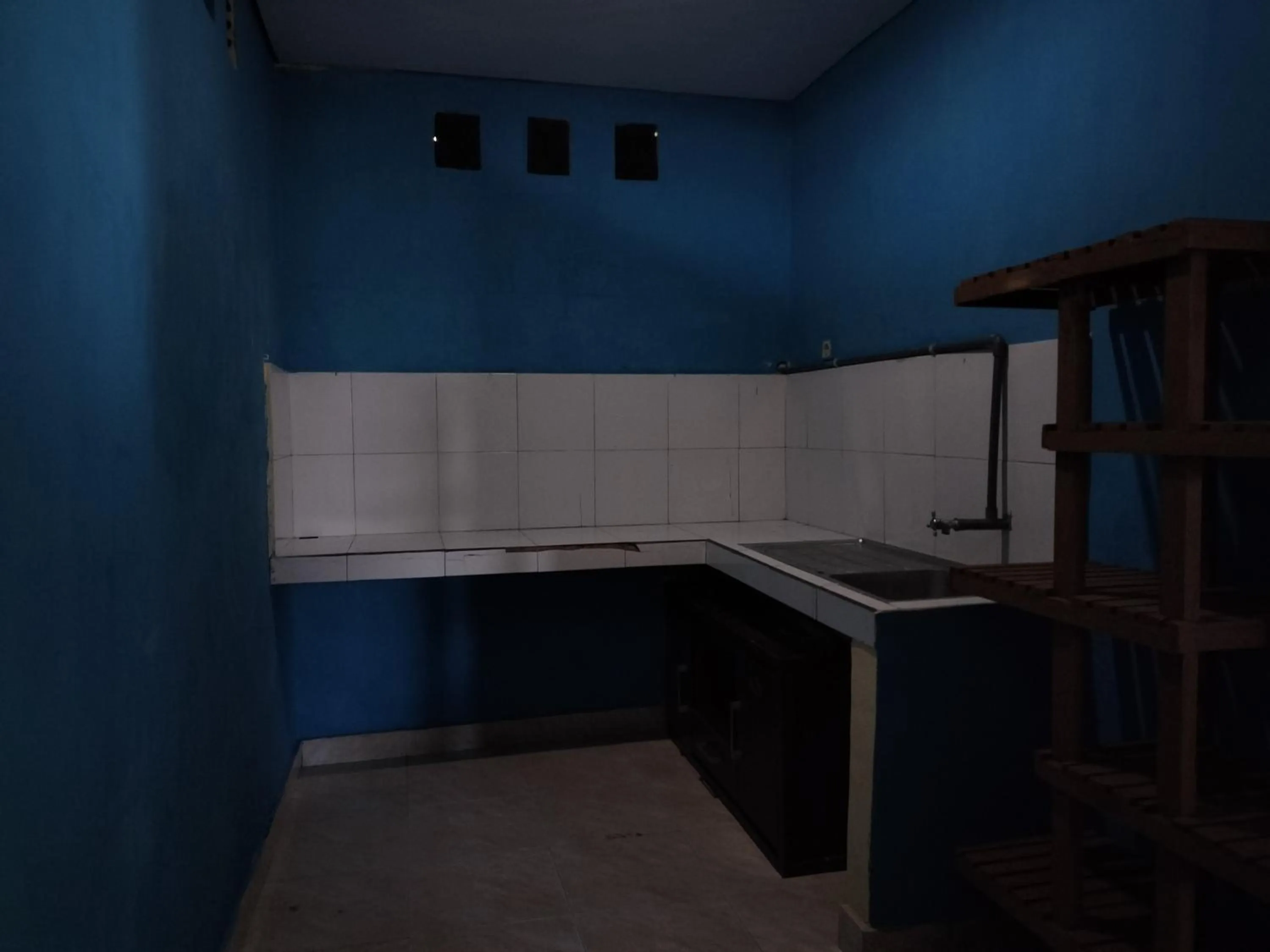 Kitchen or kitchenette in D'kailash Retreat