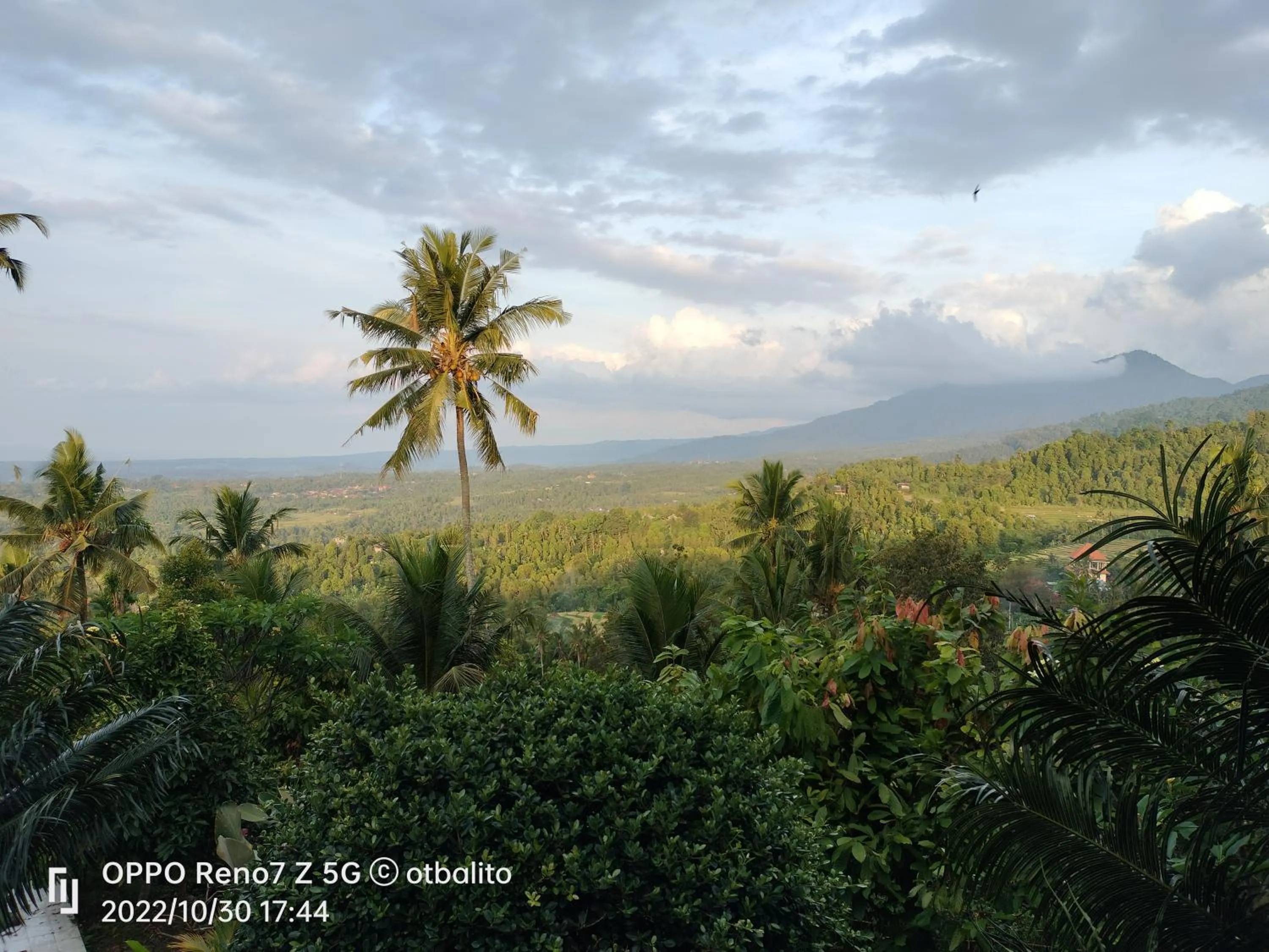 Mountain view in D'kailash Retreat