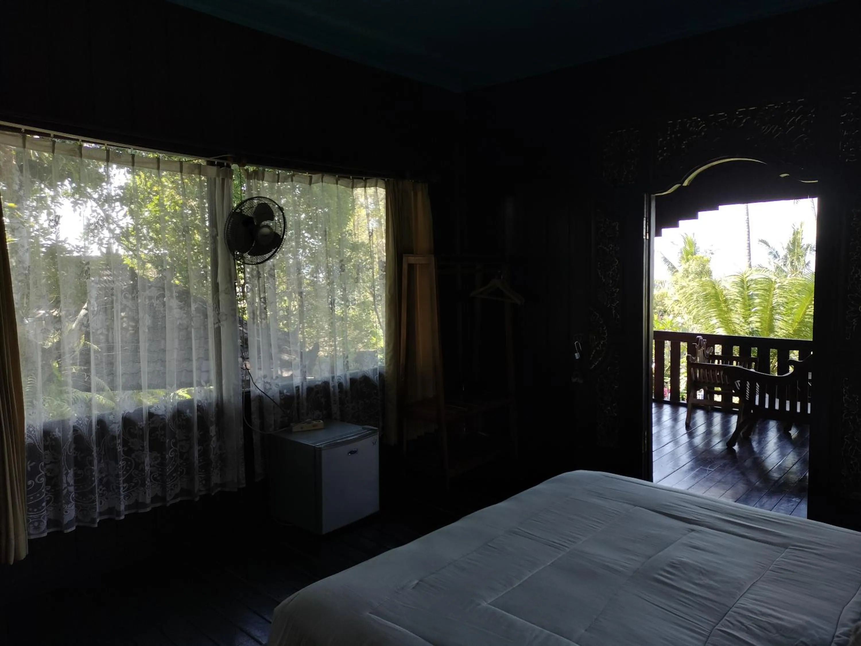 Photo of the whole room, Bed in D'kailash Retreat