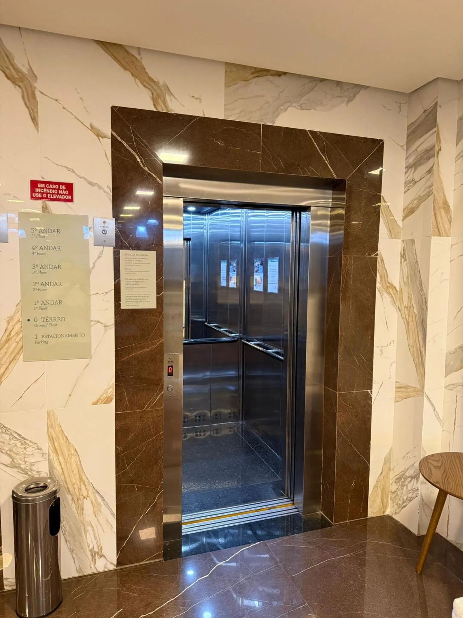 elevator in eSuites Sorocaba