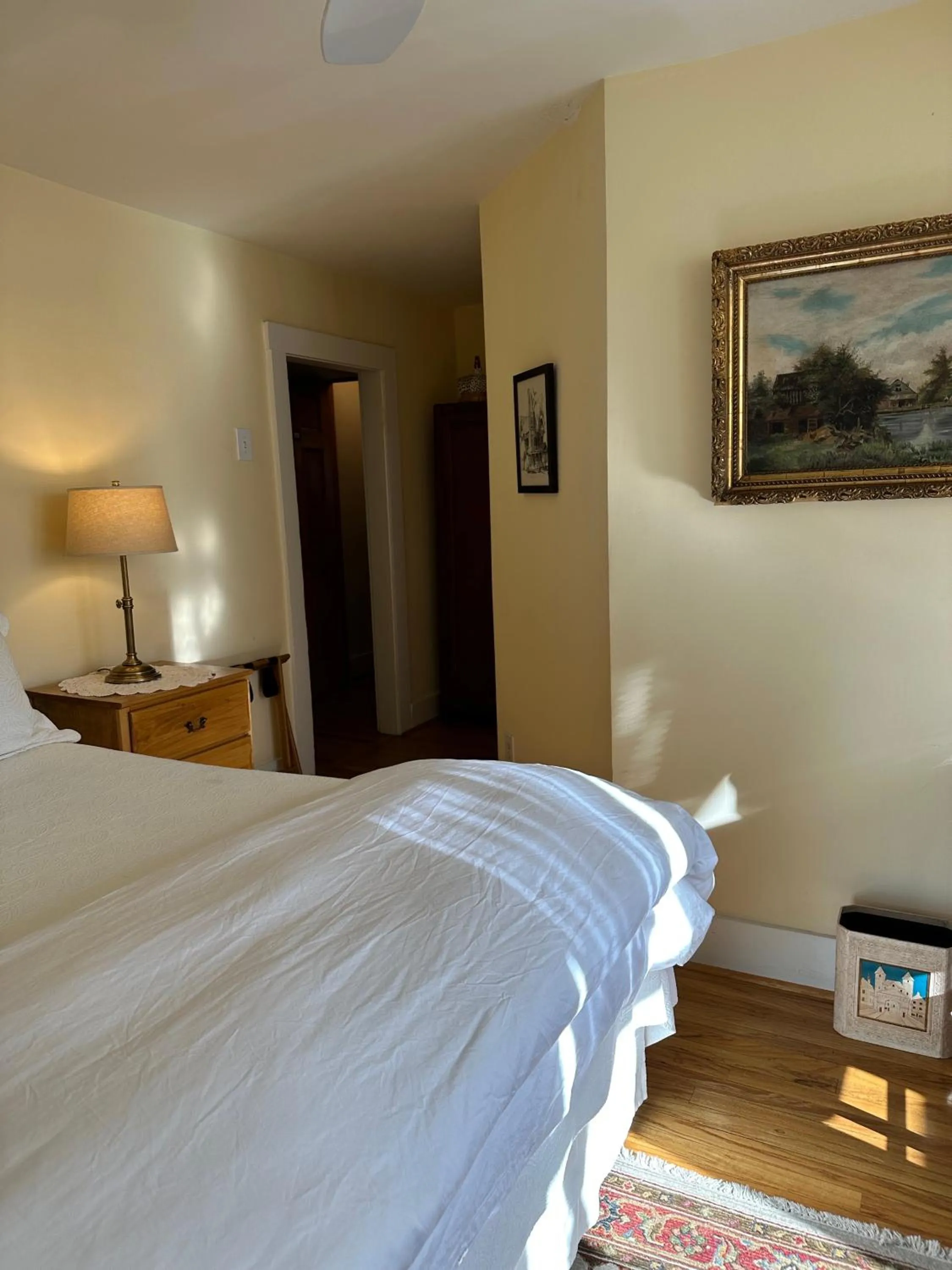 Standard Double Room with Shared Bathroom in Gable House Bed and Breakfast Inn