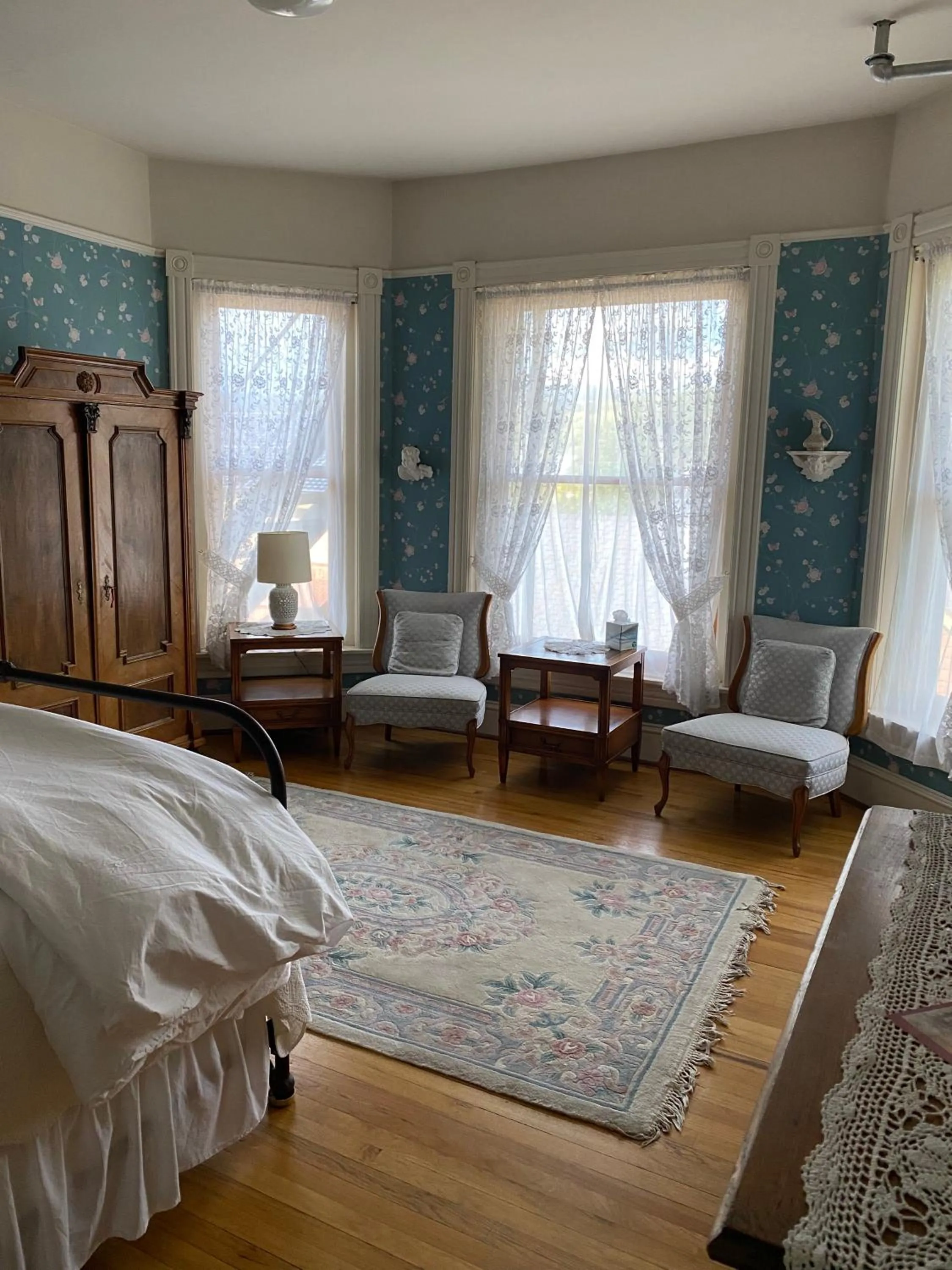 Bed in Gable House Bed and Breakfast Inn