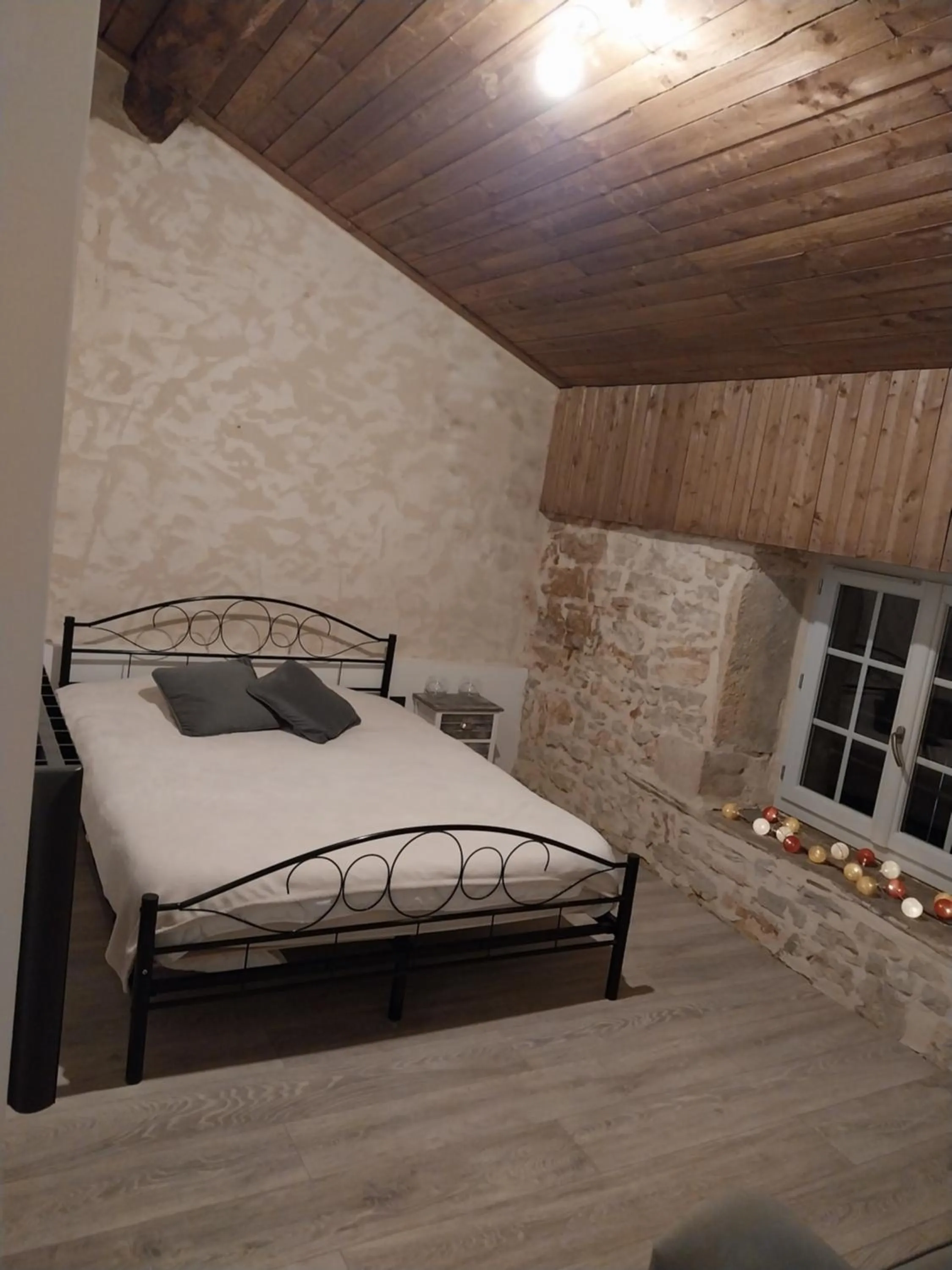 Bed in LA GRANGE DES FRANGINES