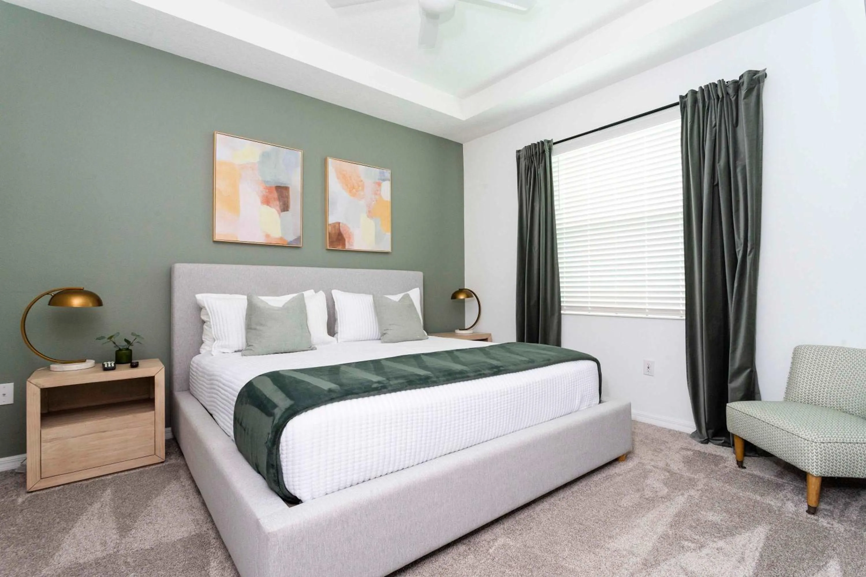 Bed in Gorgeous 2Bd Apto Close to Disney @ Storey Lake 404 3191