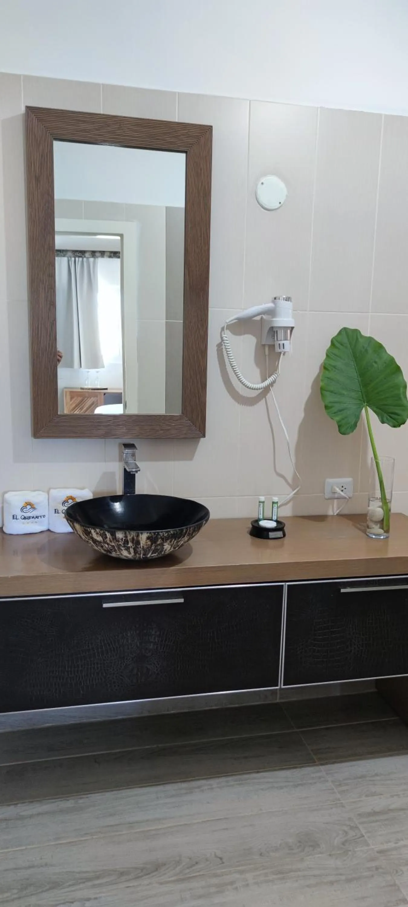 Bathroom in Hotel El Quemaito - Luxury Oceanfront Retreat