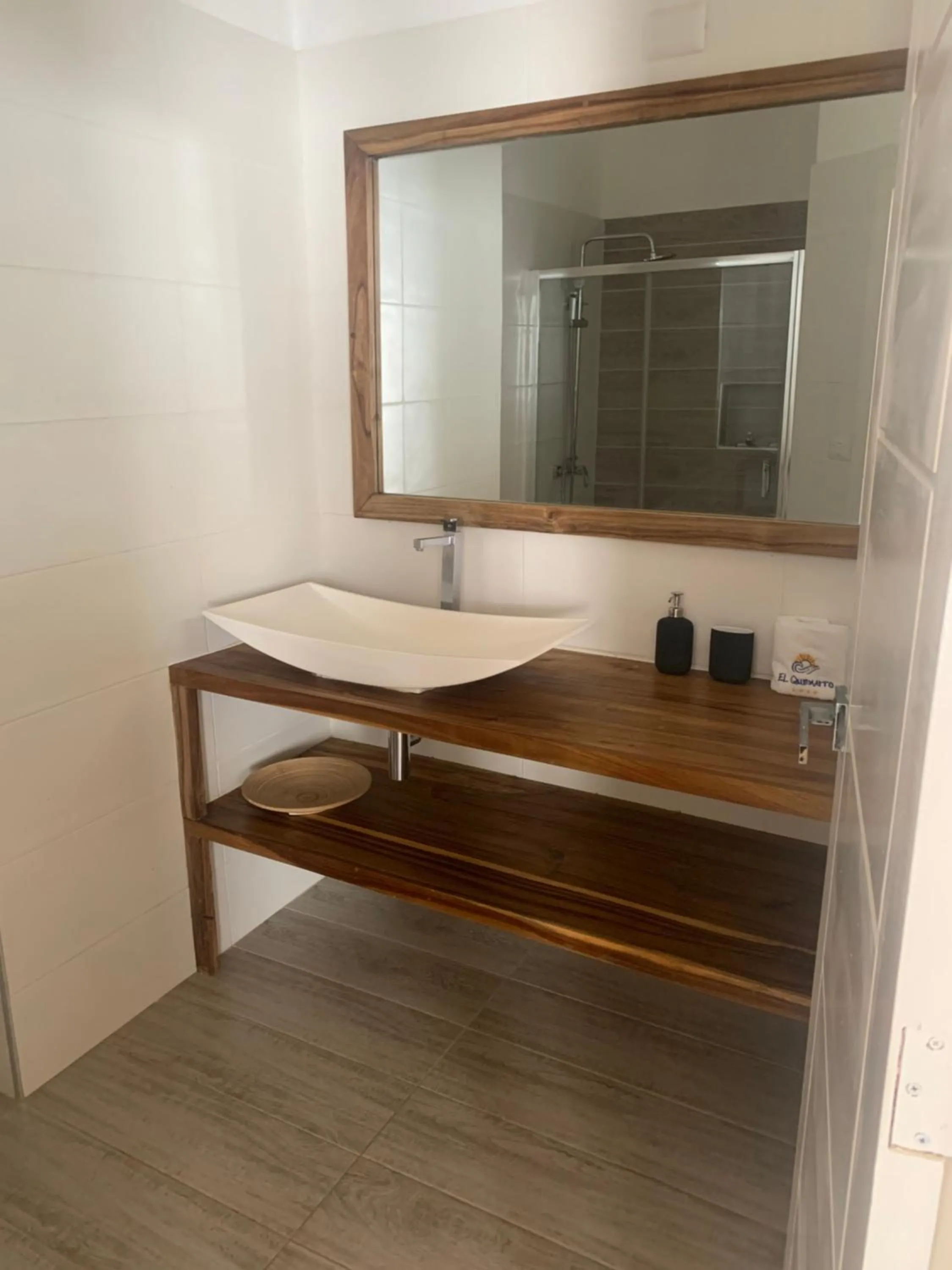 Bathroom in Hotel El Quemaito - Luxury Oceanfront Retreat