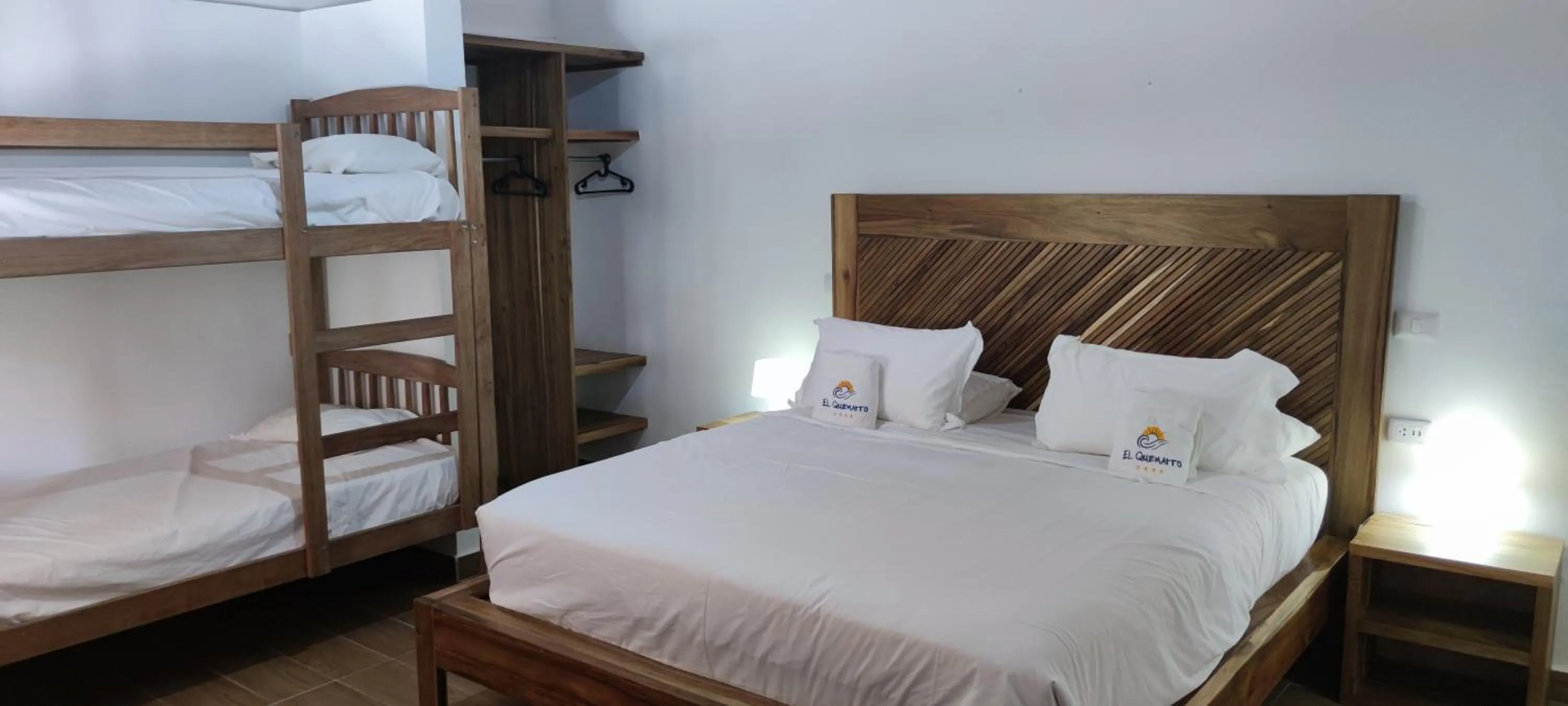 Photo of the whole room, Bed in Hotel El Quemaito - Luxury Oceanfront Retreat