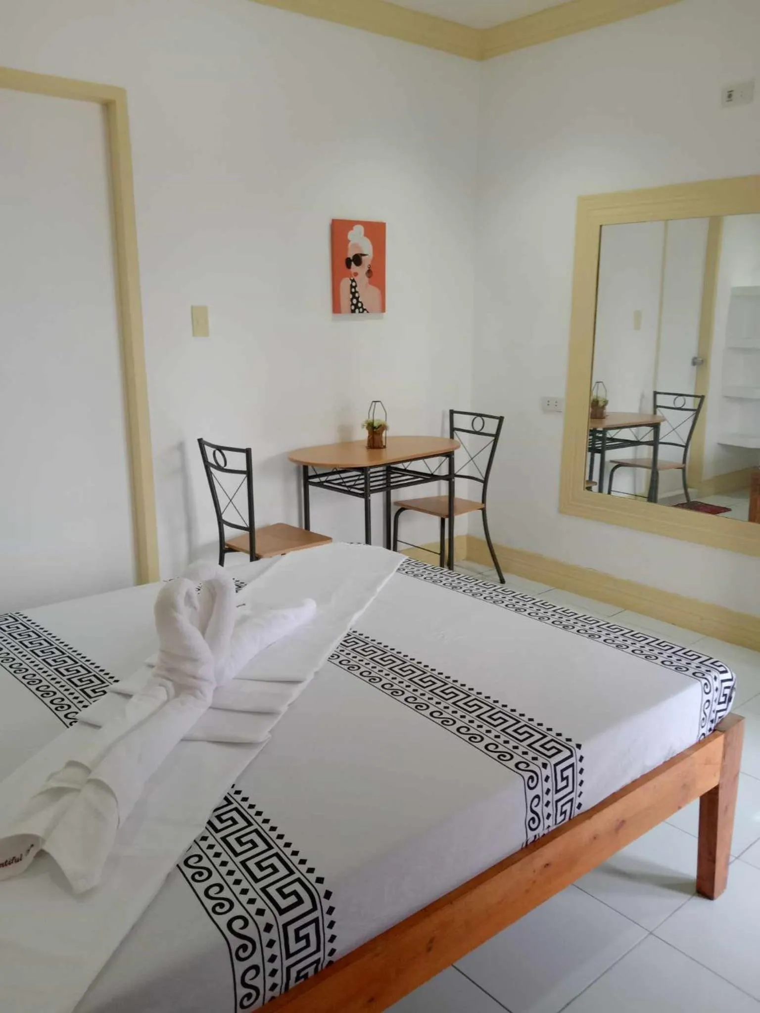 Bedroom in Bountiful Inn