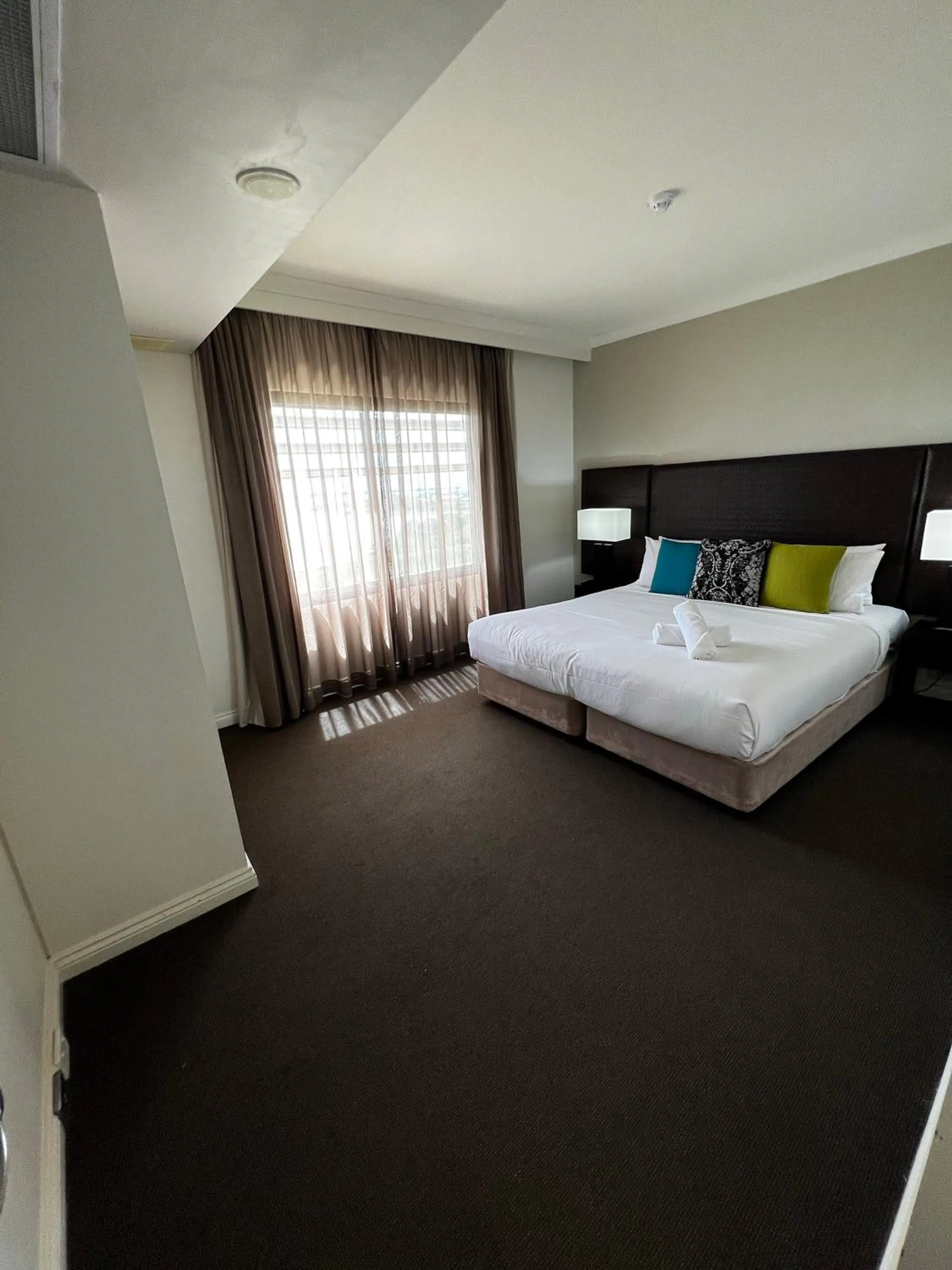 Bed in Darwin Esplanade Central Official