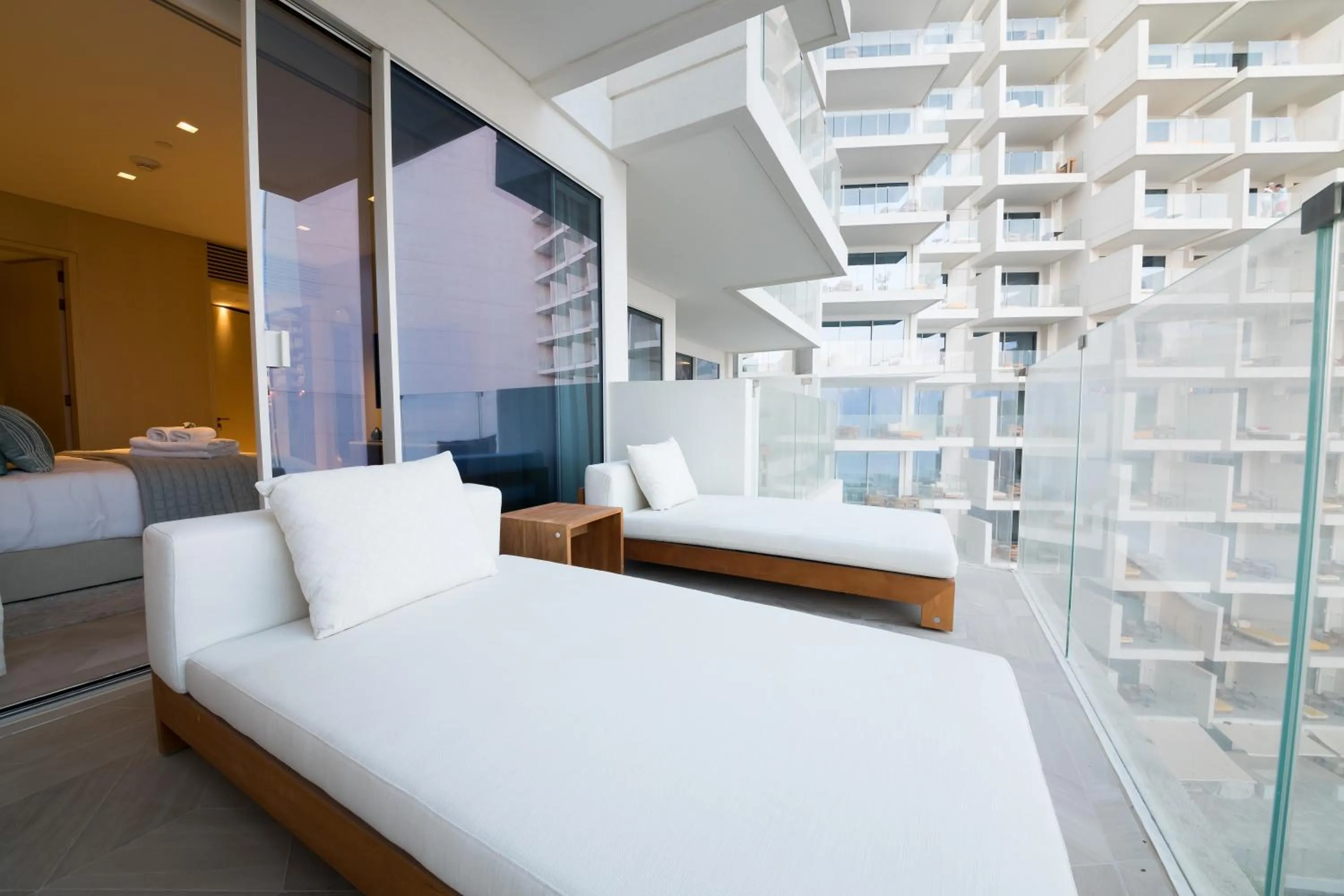 Balcony/Terrace, Bed in Maison Privee - Luxury Sea View Apt in FIVE Resort on The Palm