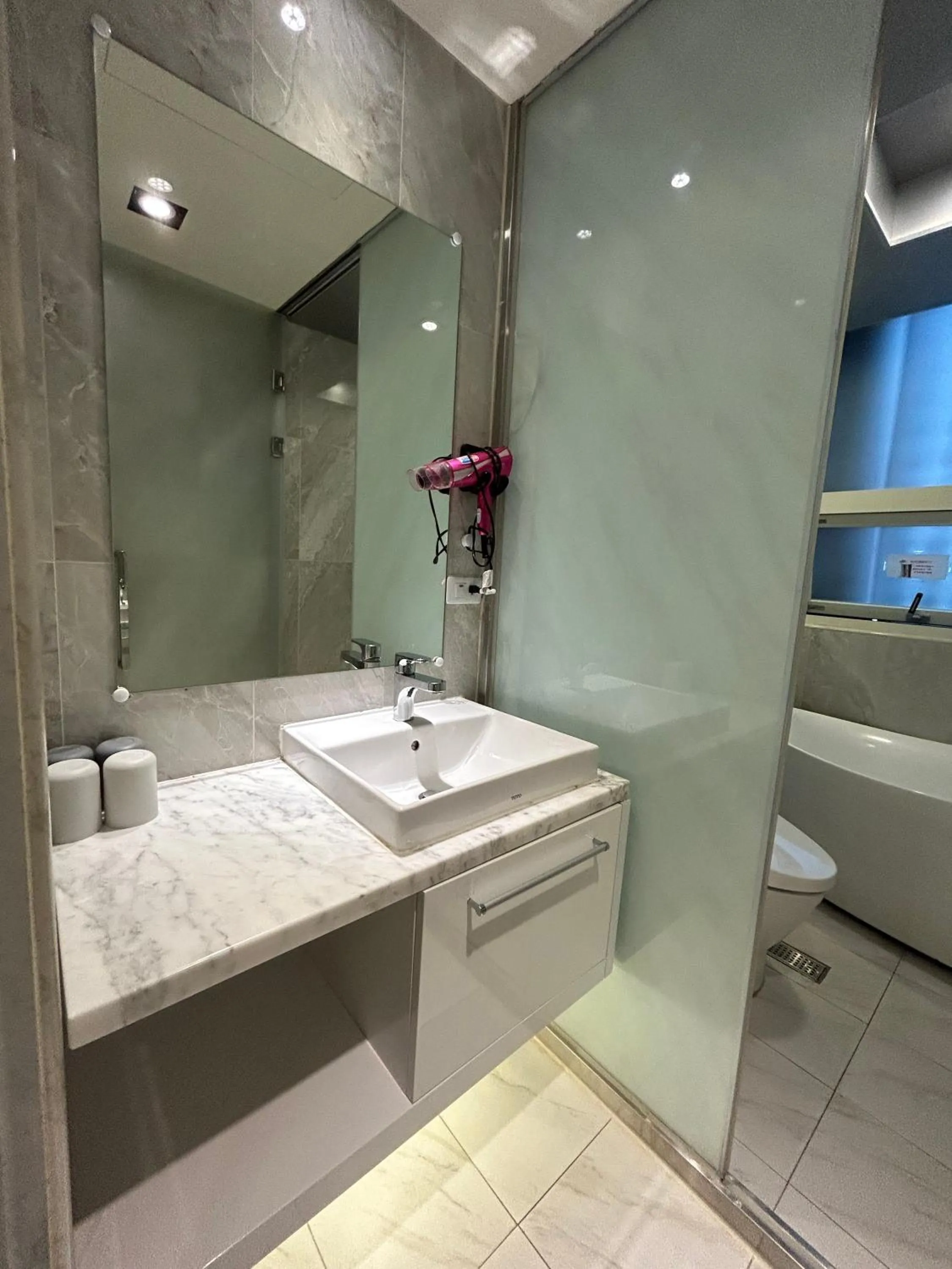 Toilet in Benz Hotel