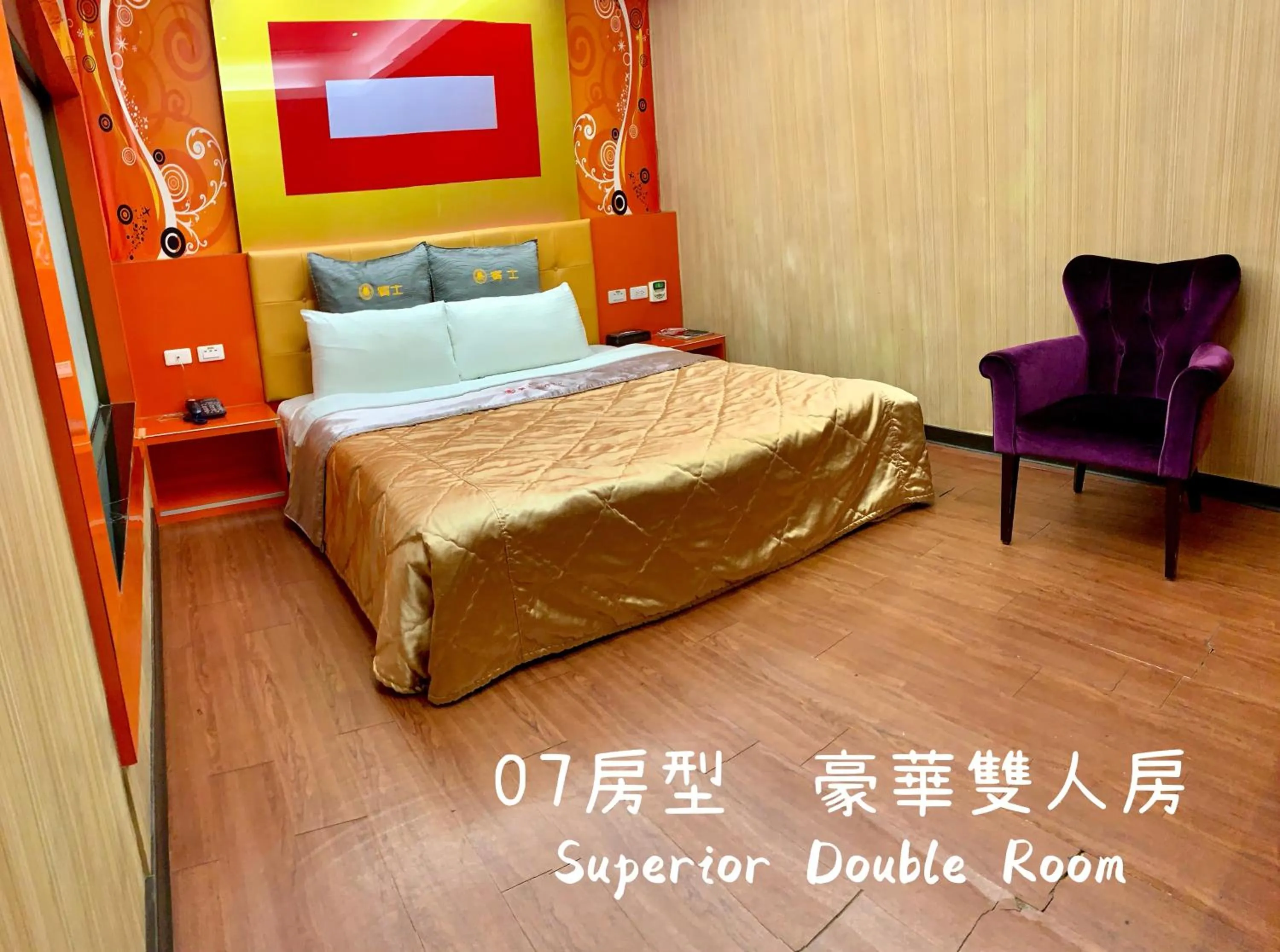 Superior Double Room in Benz Hotel