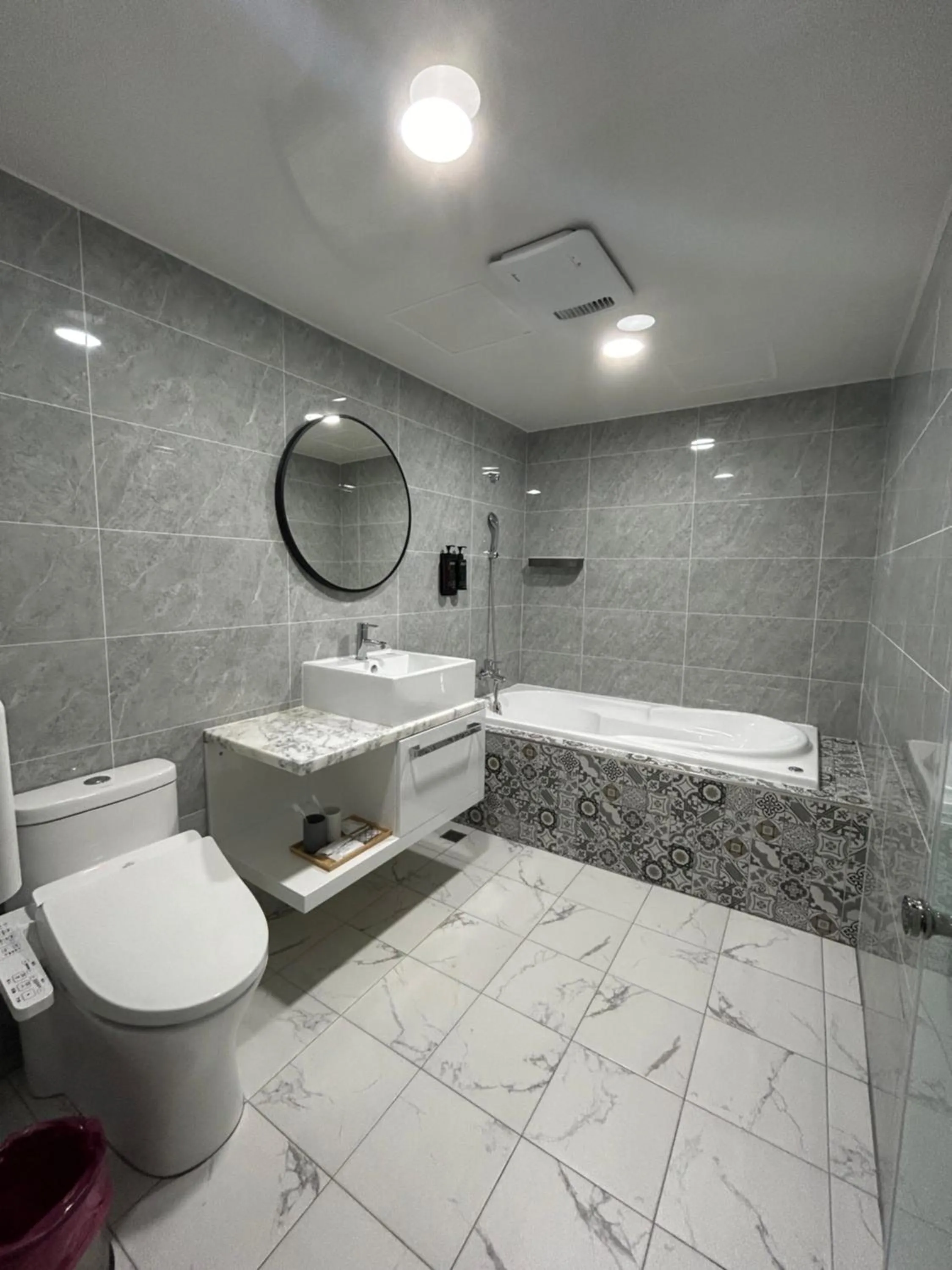 Toilet in Benz Hotel