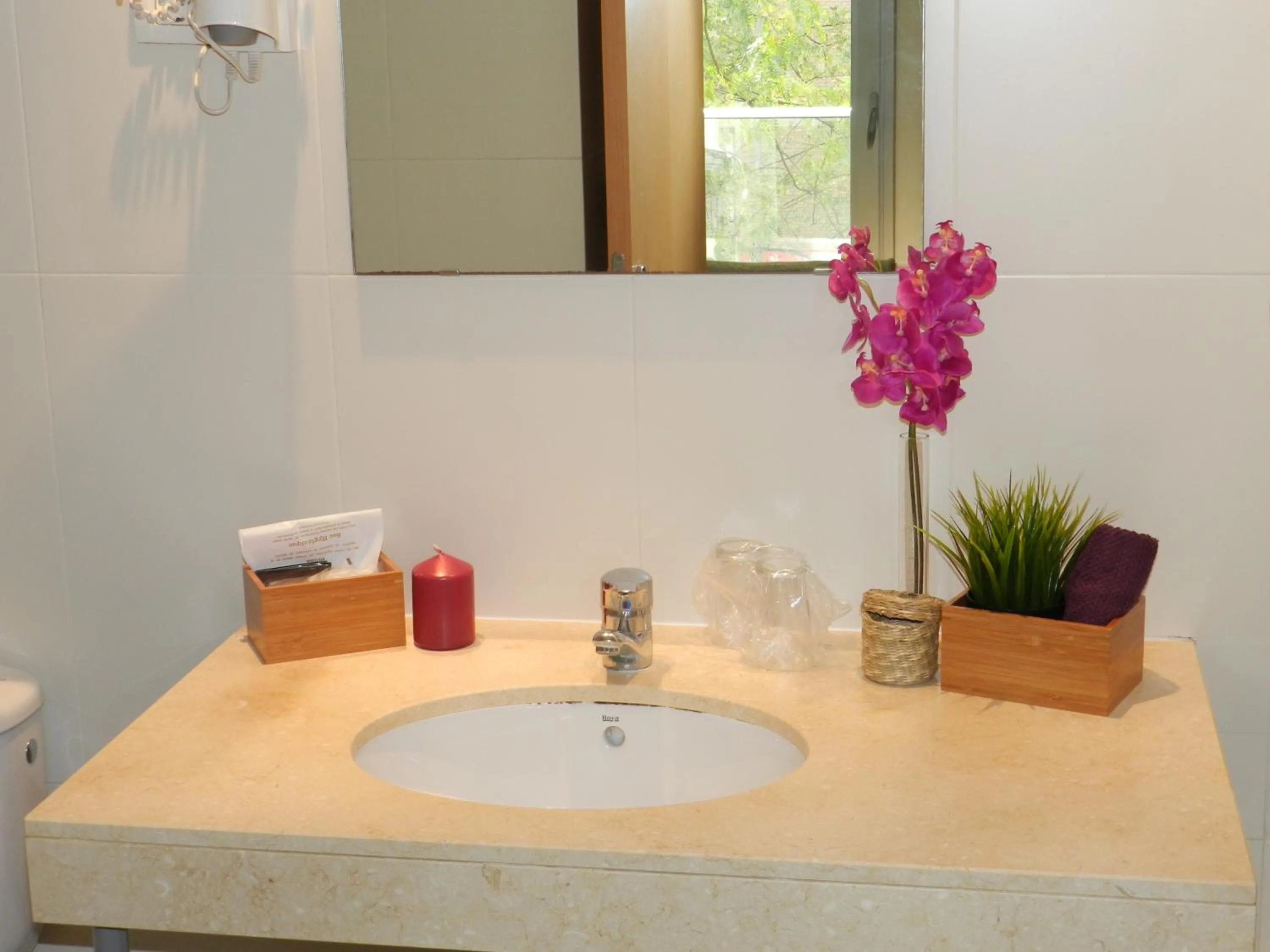 Bathroom in Hotel Travessera