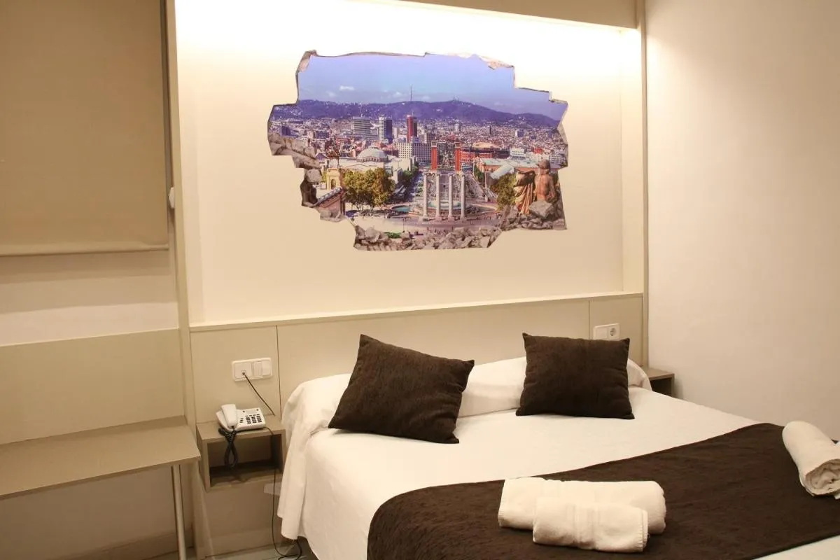 Photo of the whole room, Bed in Hotel Travessera