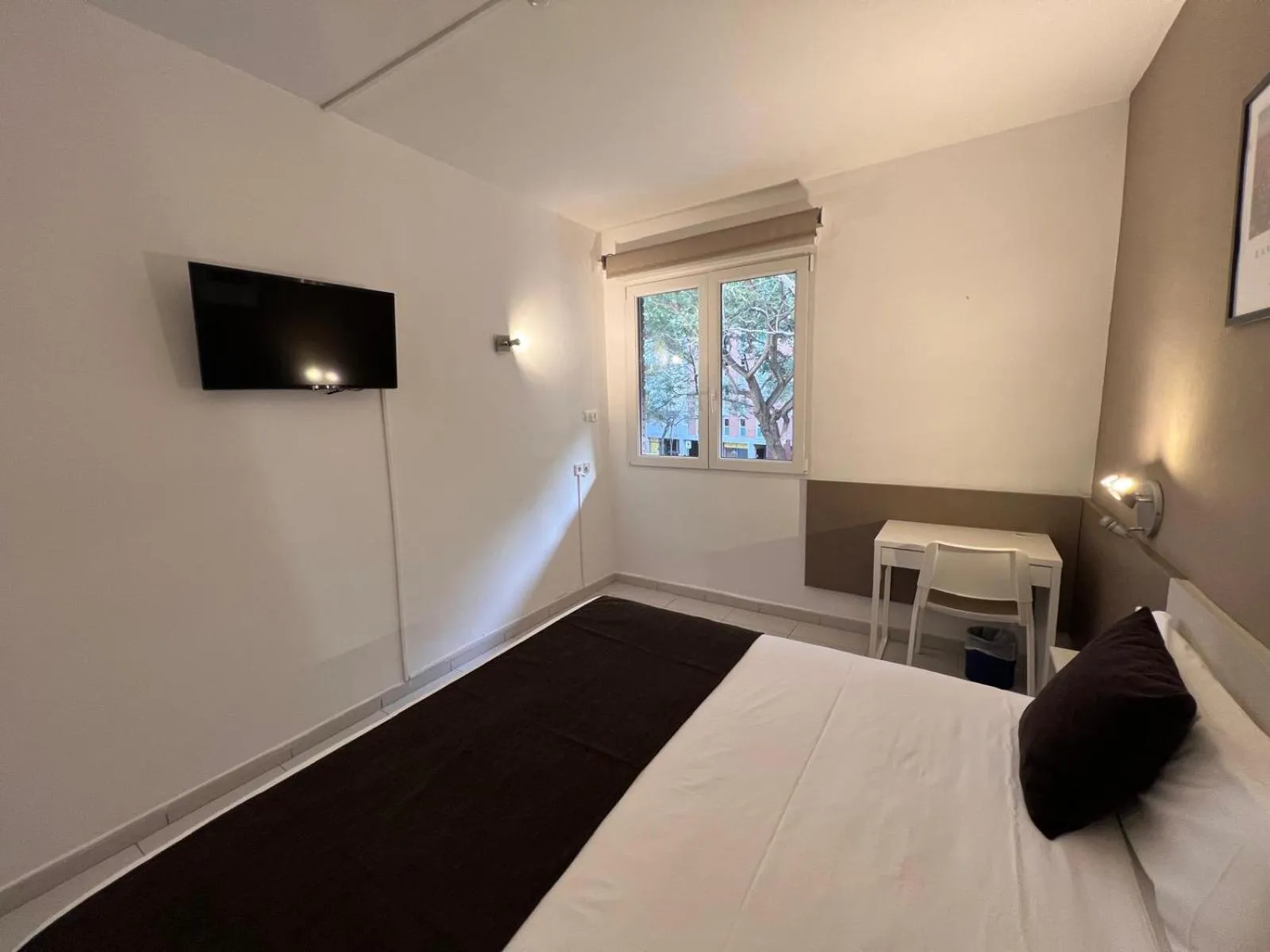 Photo of the whole room, Bed in Hotel Travessera