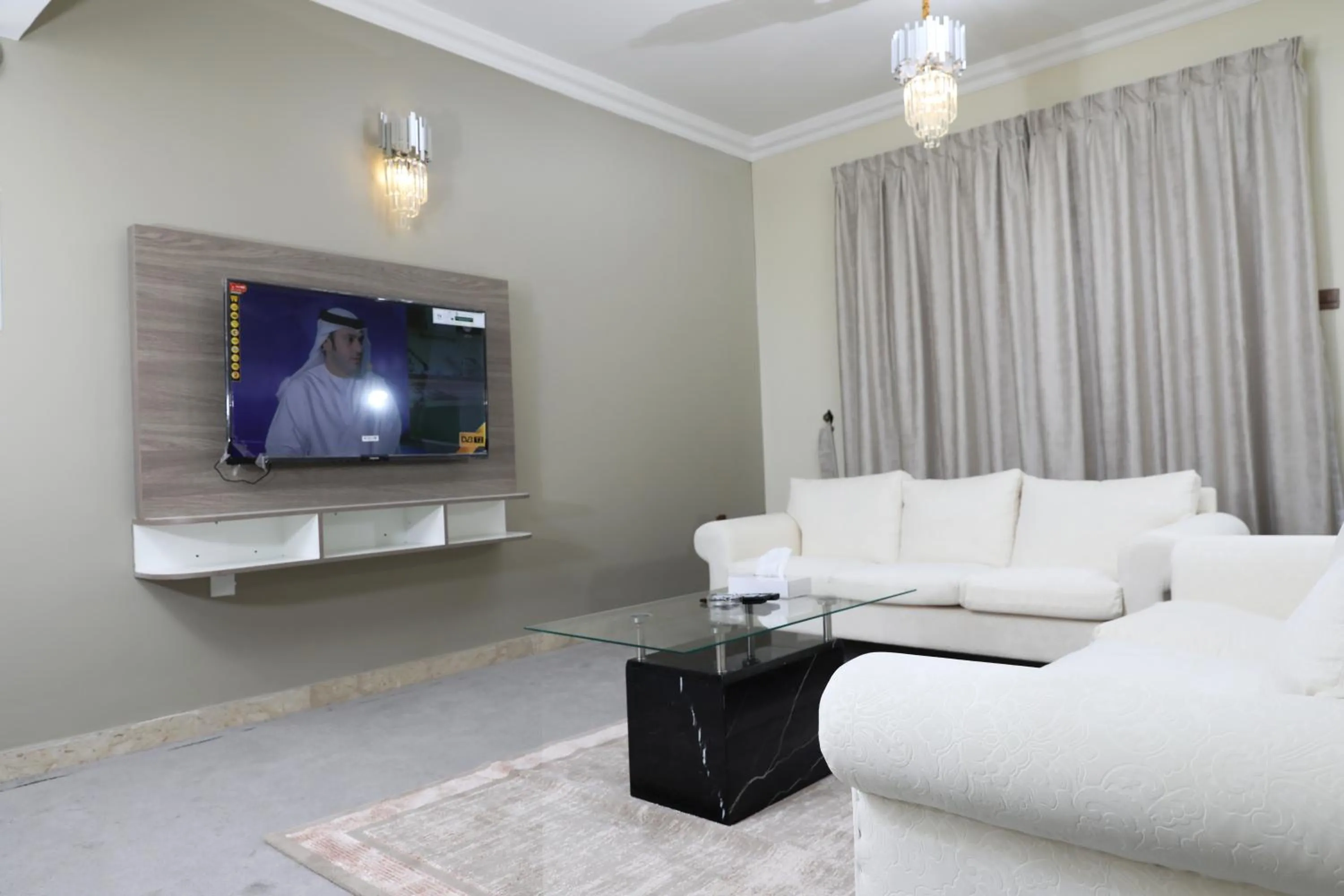TV and multimedia in Sea Shore Hotel Apartment Khorfakkan