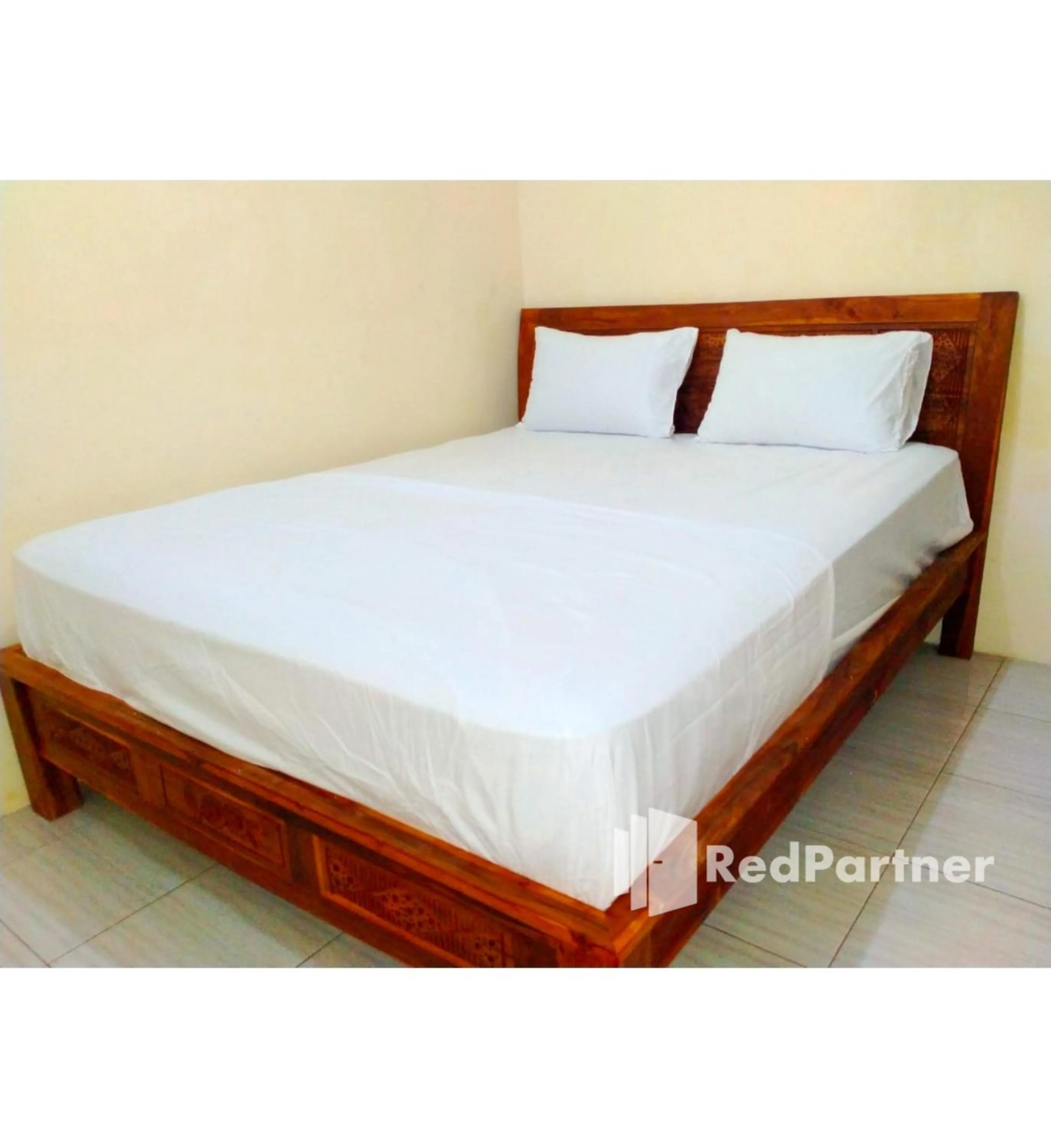Bedroom, Bed in Navisha Guest House Syariah near Exit Tol Batang RedPartner