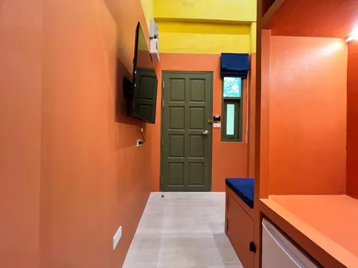 The Snug Airportel - Phuket Airport