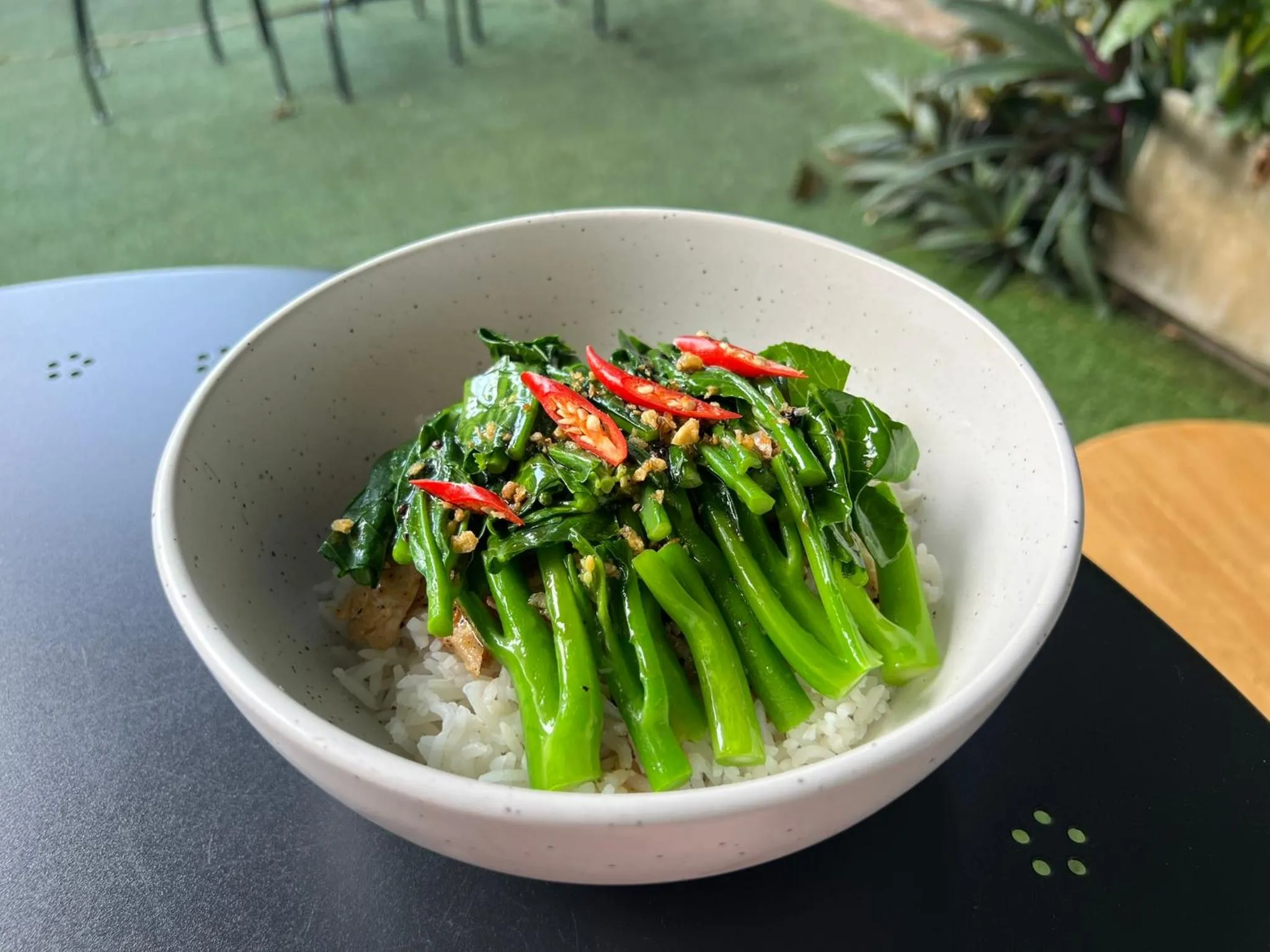 Food and drinks in The Snug Airportel - Phuket Airport