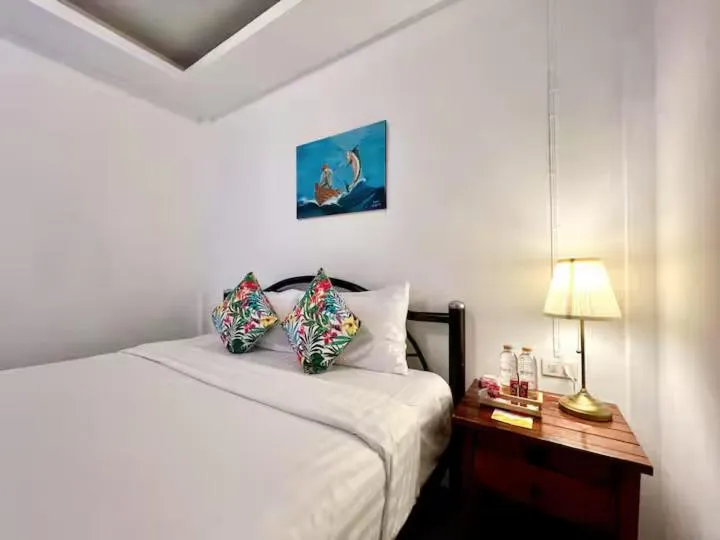 Bed in The Snug Airportel - Phuket Airport