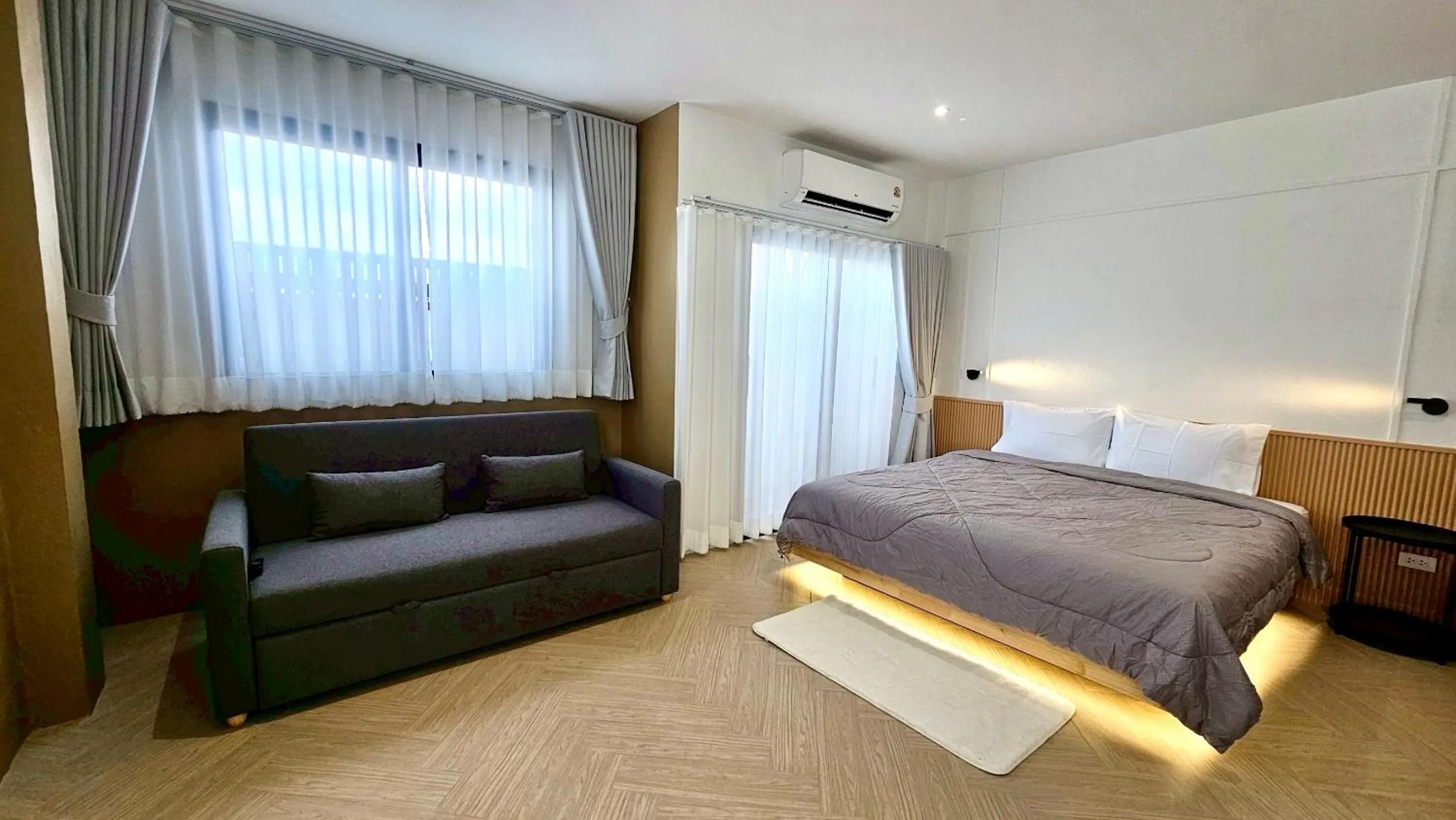 Bed in The Snug Airportel - Phuket Airport